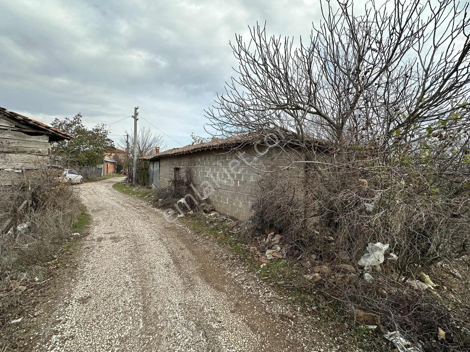 Çanakkale Dondurma Köy Merkezinde Evi Olan 1127 M2 Arsa - Görsel 15
