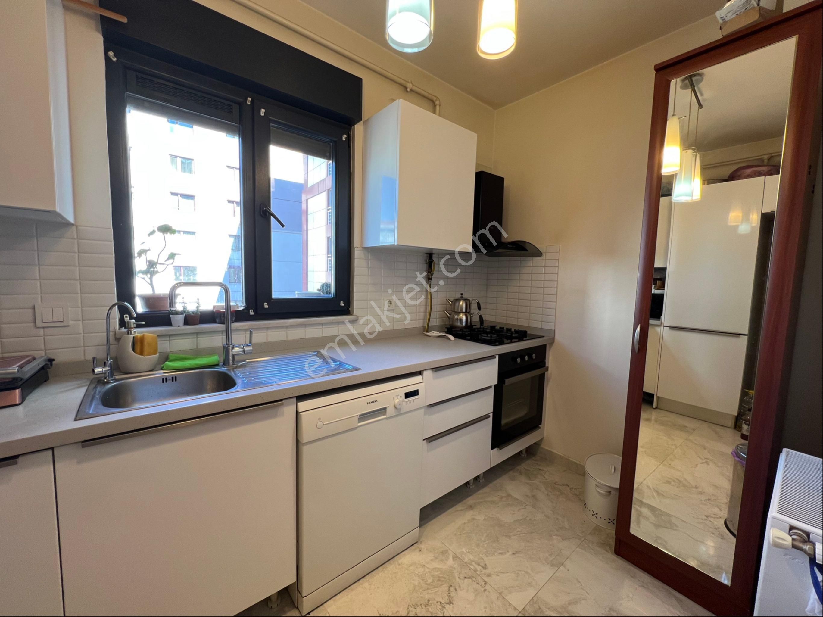 Mehmet Şevki Paşa Cad. Üzerinde Ebeveyn Banyolu 3+1 88 M² - Görsel 11