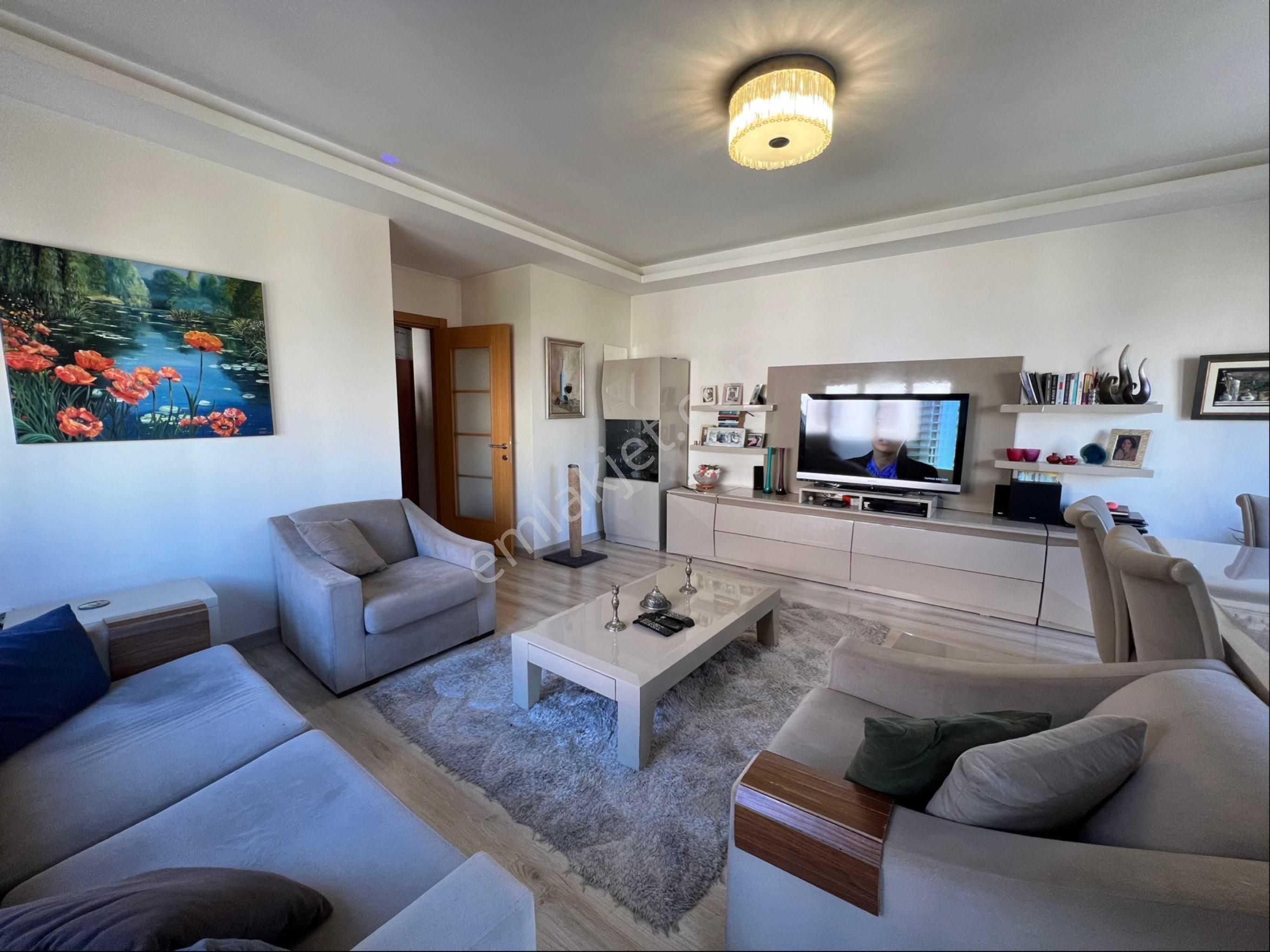 Mehmet Şevki Paşa Cad. Üzerinde Ebeveyn Banyolu 3+1 88 M² - Görsel 6