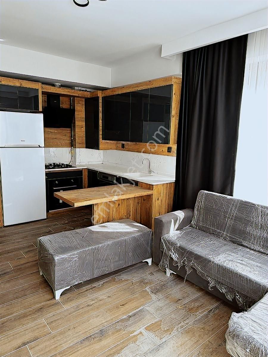 Kurtuluş Caddesinde Satılık Sıfır Eşyalı 1+1