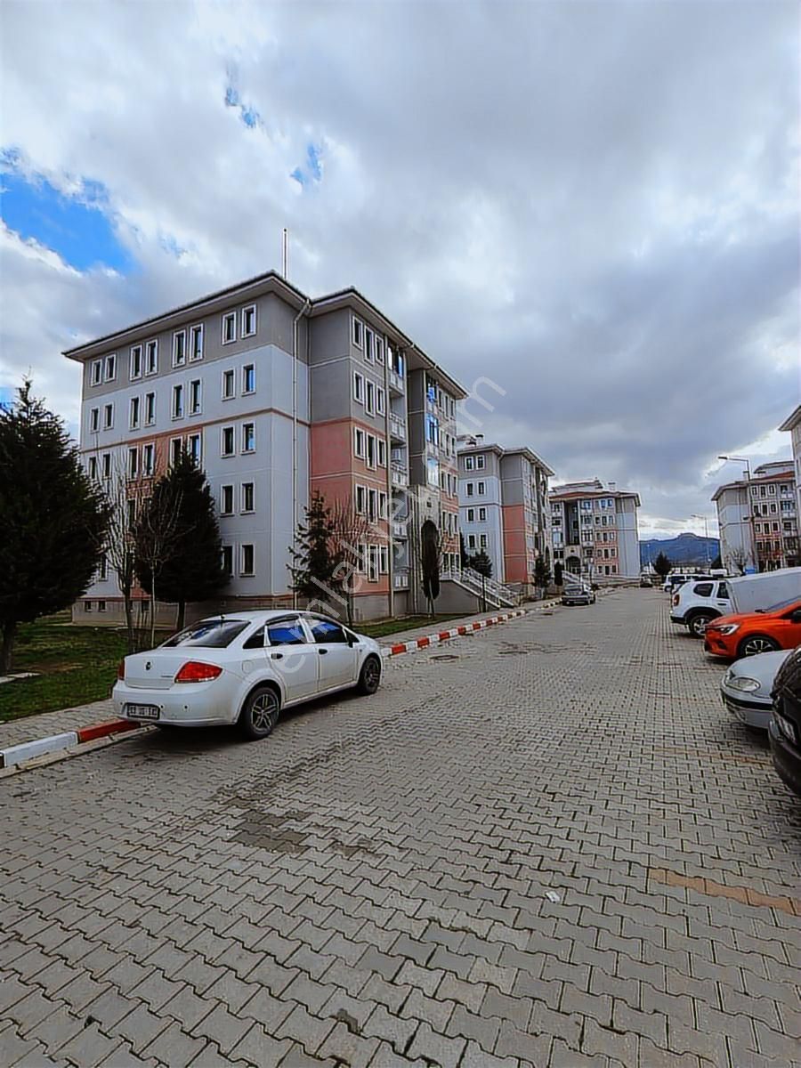 Otogar Tokide Bakimli 2+1 Satılık Ev - Görsel 2