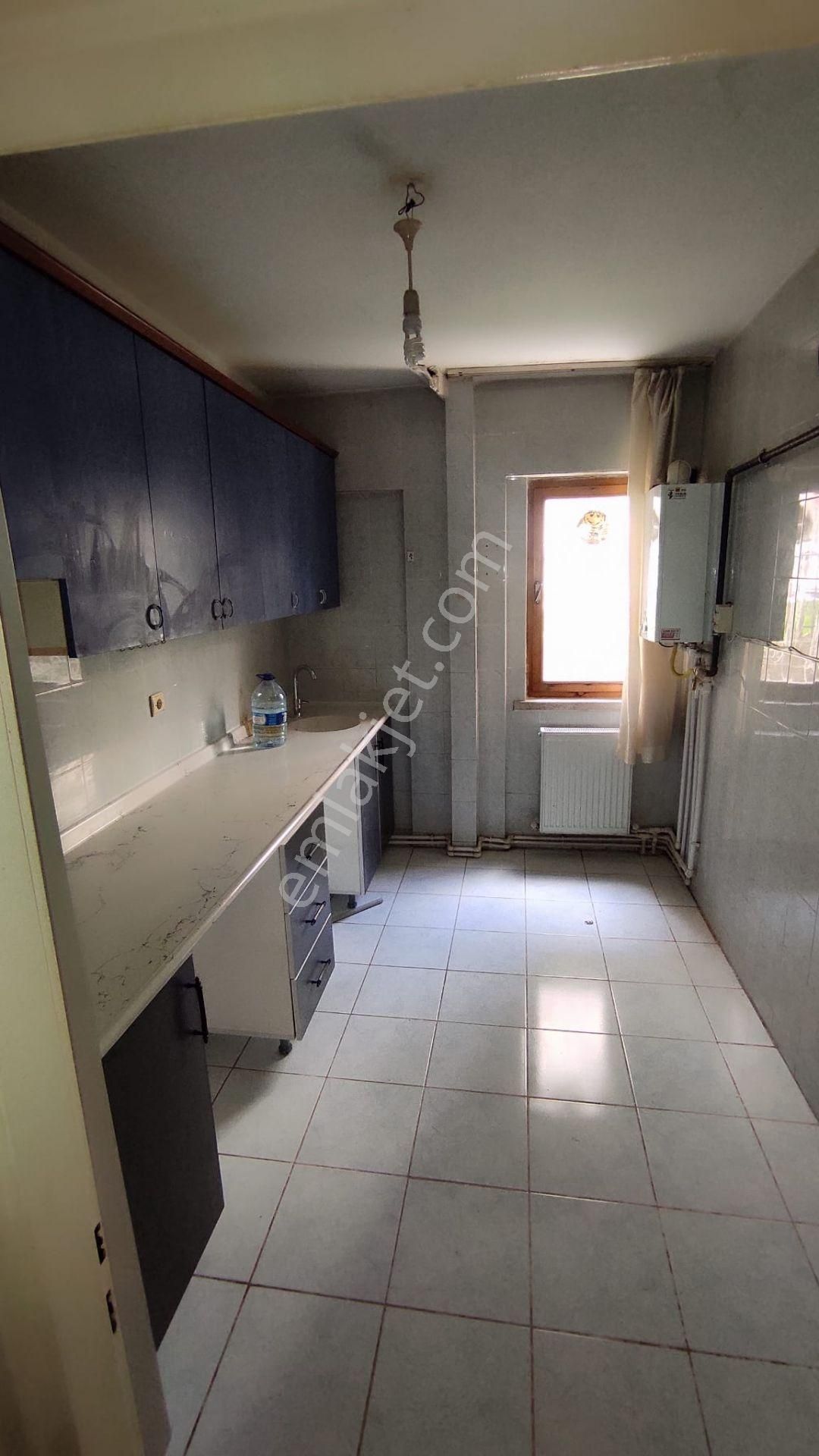 Kiralık*daire*ufuktepe Mah*merkez De*cadde Kenarı*giriş*2+1* - Görsel 12