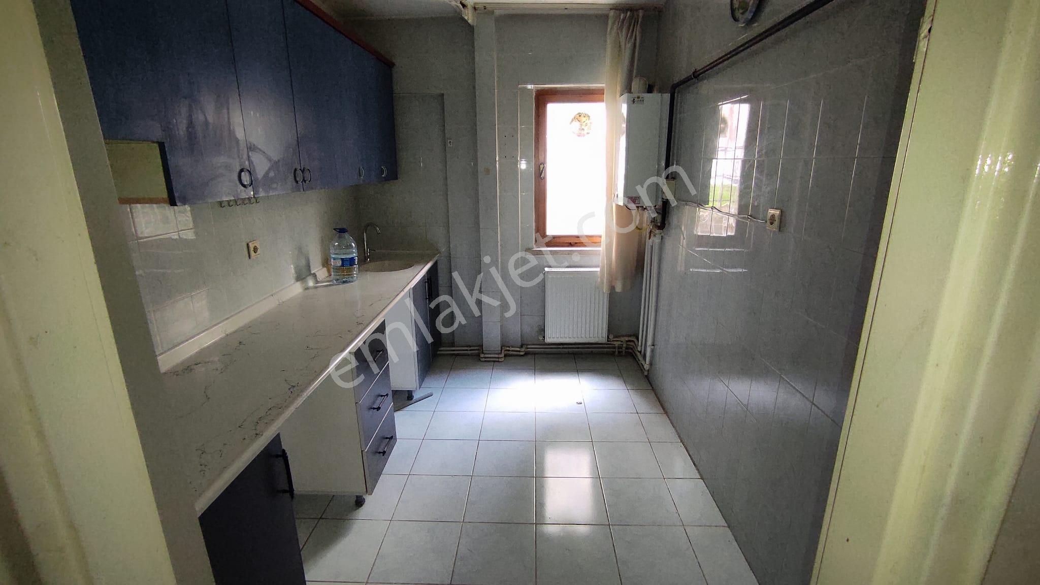 Kiralık*daire*ufuktepe Mah*merkez De*cadde Kenarı*giriş*2+1* - Görsel 7