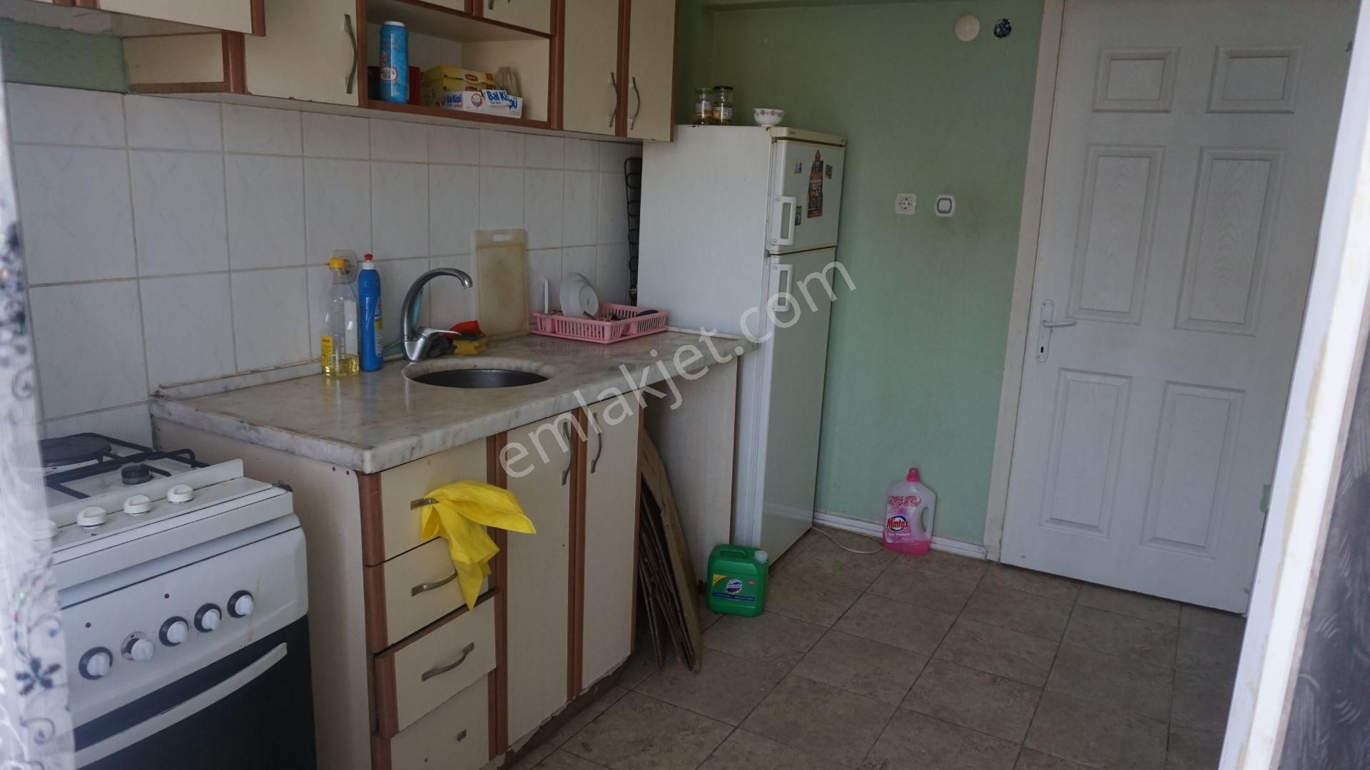 Harmandalında Kiralık Eşyalı 3+1 Balkonlu+asansörlü Çiğli Serkan - Görsel 2