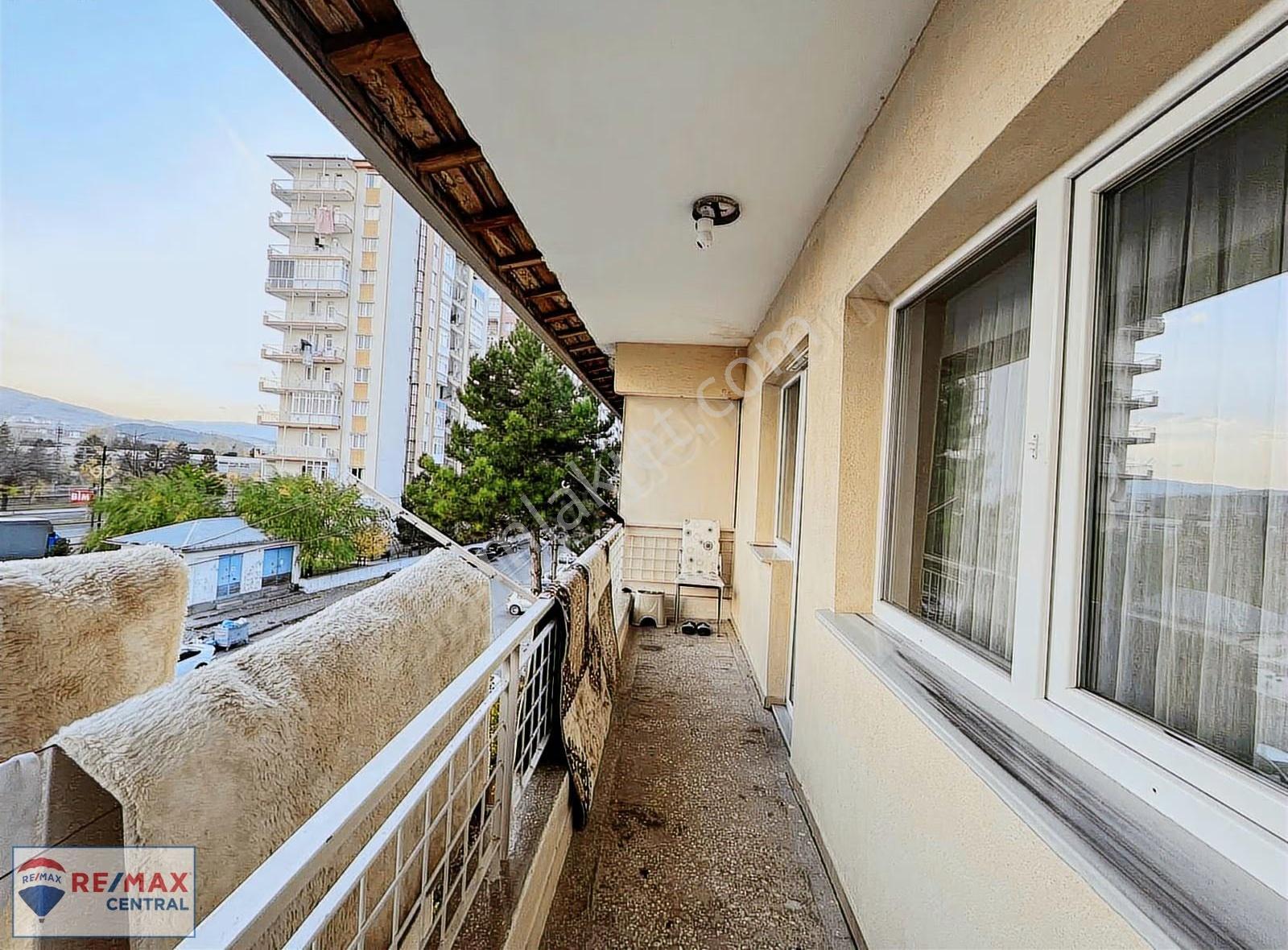 Remax Centralden Mimarsinan'da Satılık Şık Daire - Görsel 20
