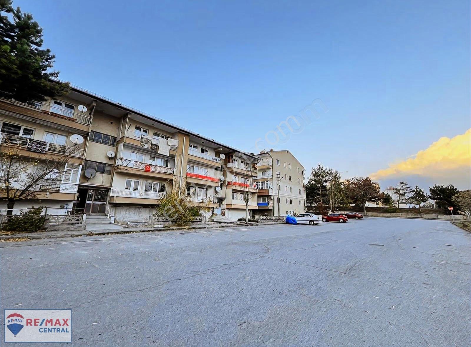 Remax Centralden Mimarsinan'da Satılık Şık Daire - Görsel 19