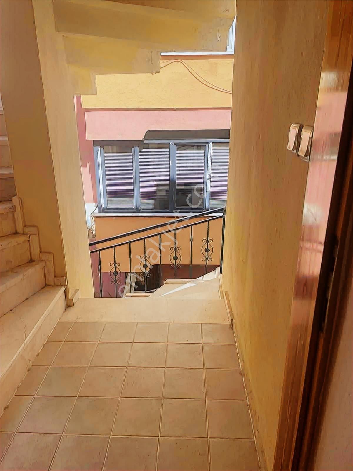 Altınoluk'ta Satılık 2+1 Eşyalı Daire - Görsel 16