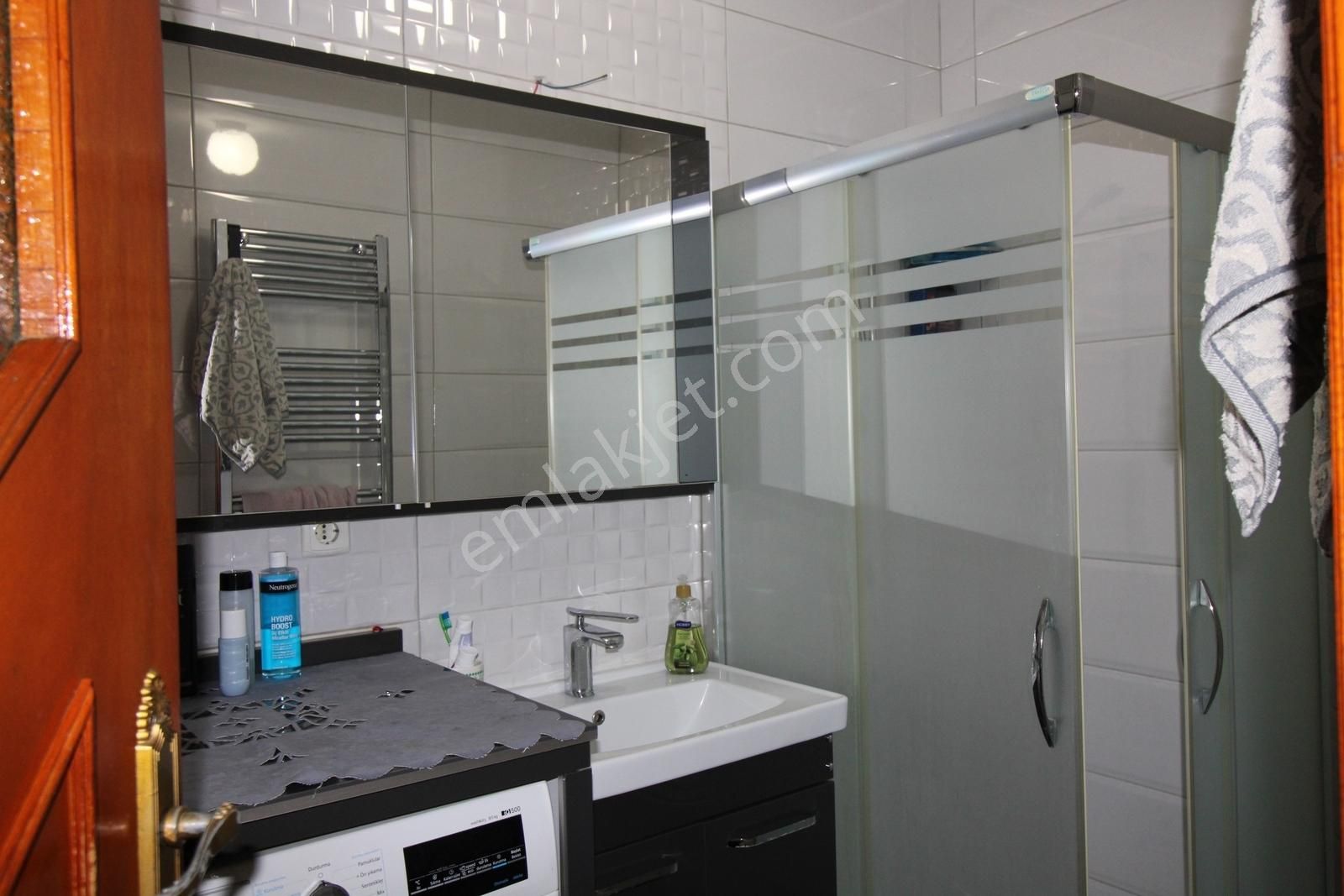 Soma Caddesi Üzerinde Satılık 2+1 - Görsel 24