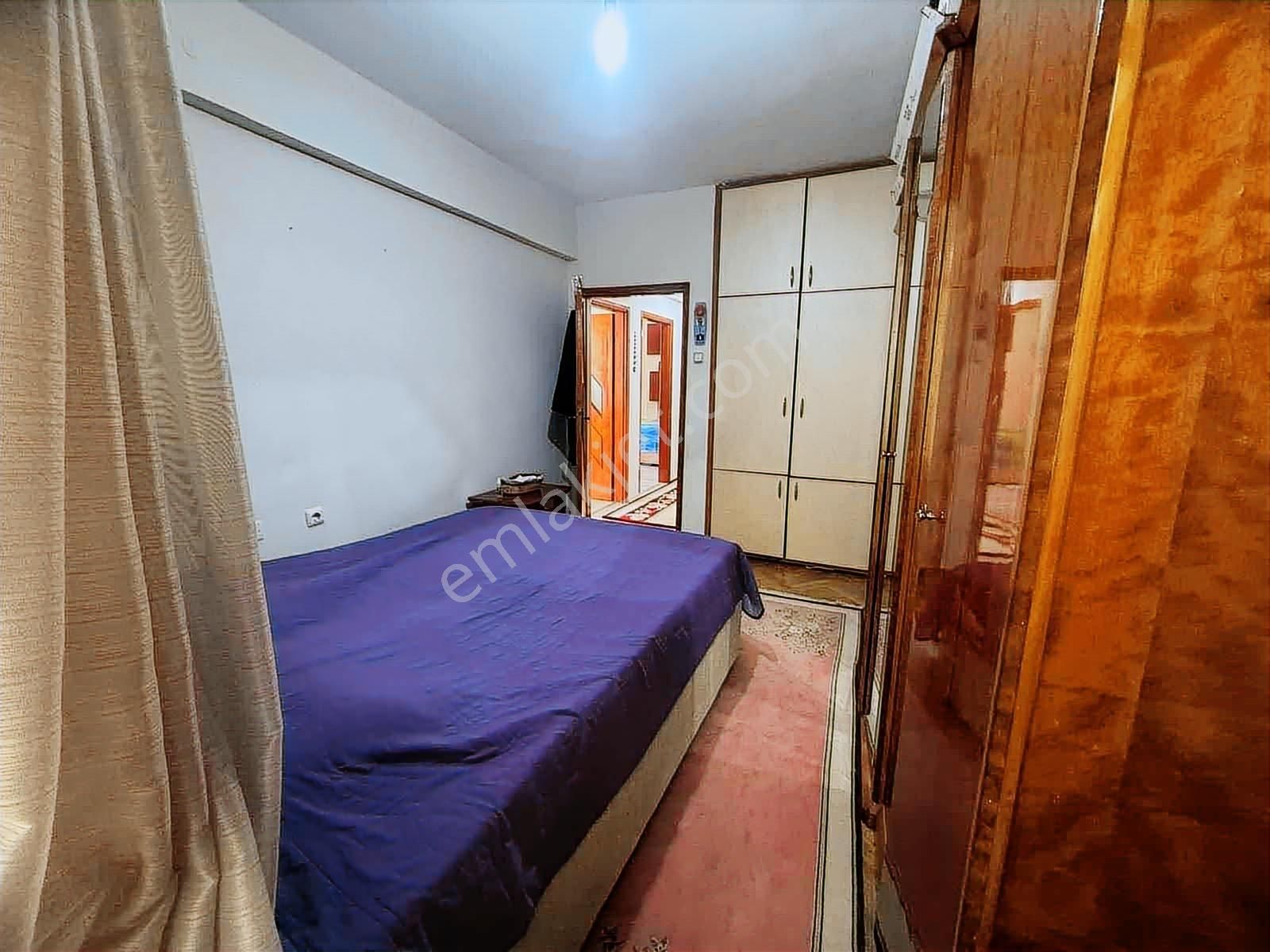 Soma Caddesi Üzerinde Satılık 2+1 - Görsel 12