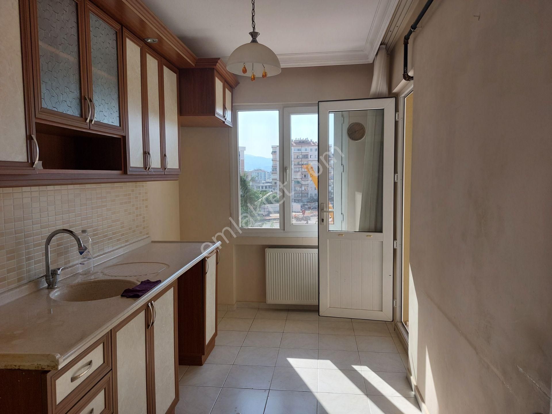 Buca Yıldız Mahallesi Klimalı Doğalgazlı Asansörlü Site İçi 3+1 - Görsel 5