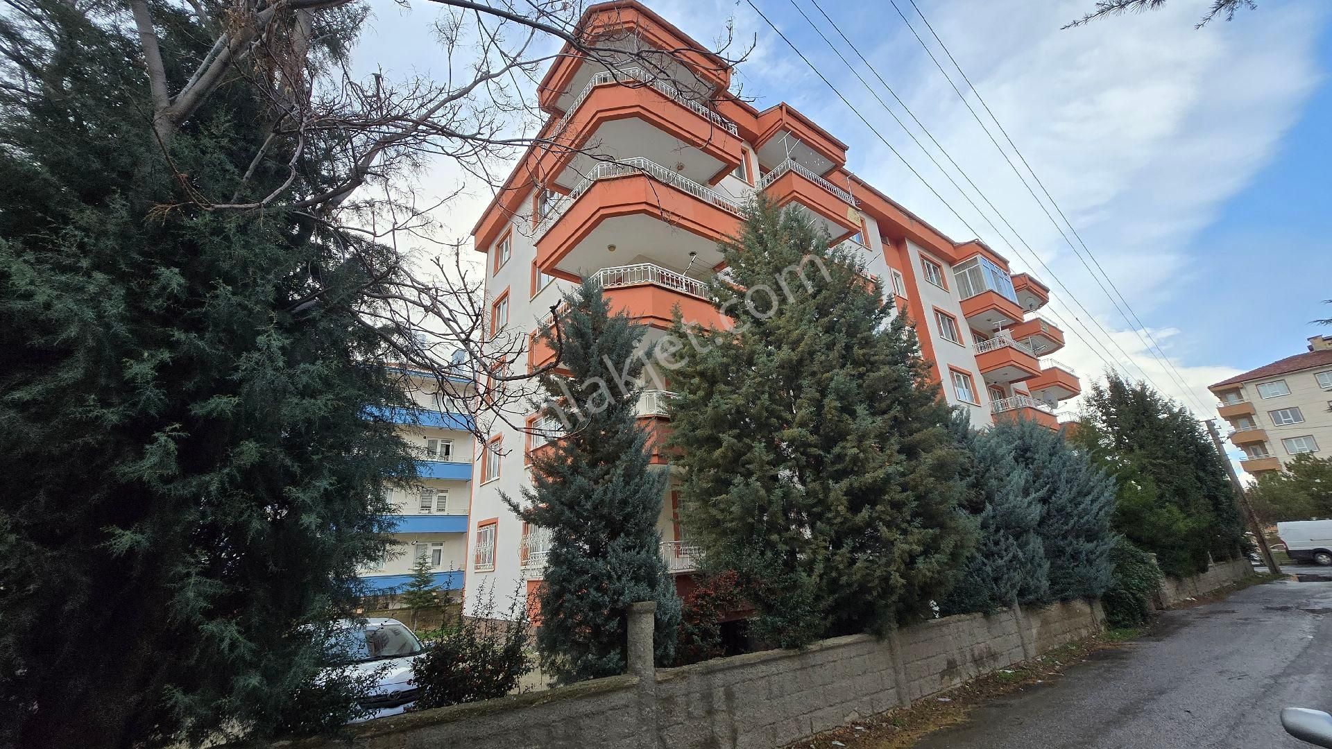 Girişimciden Yeni Mahallede 3+1 Net 165m2 Arakat Asansörlü Daire - Görsel 28