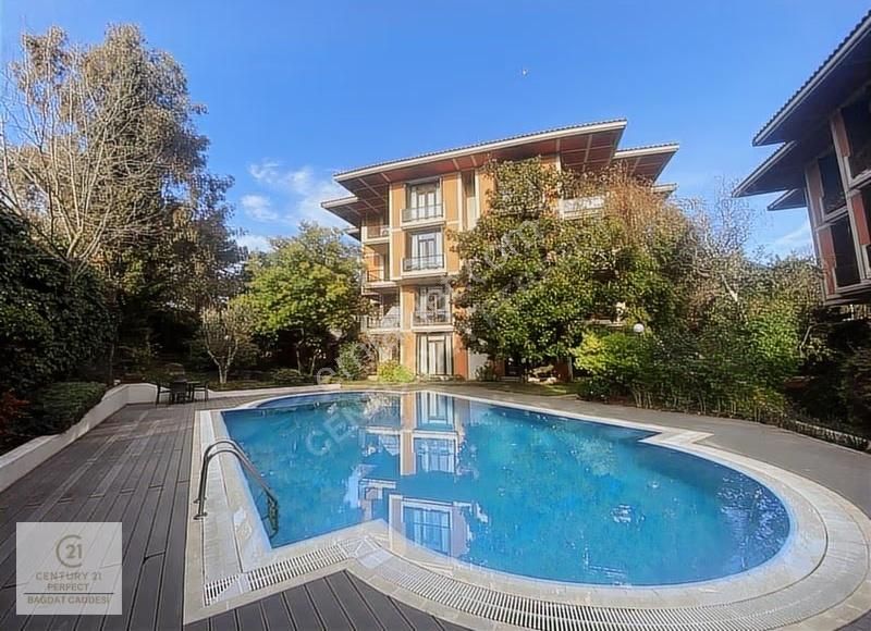 Altunizade Mesa Avrupa Konakları 1. Kısımda 4+1 Kiralık Daire