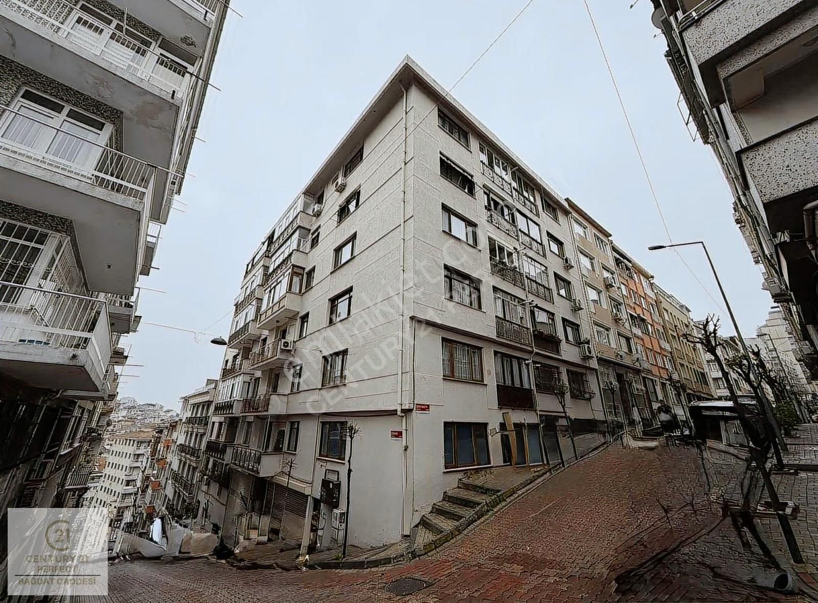 Beşiktaş'ta Deniz Manzaralı 5+1 Dubleks Daire - Görsel 14