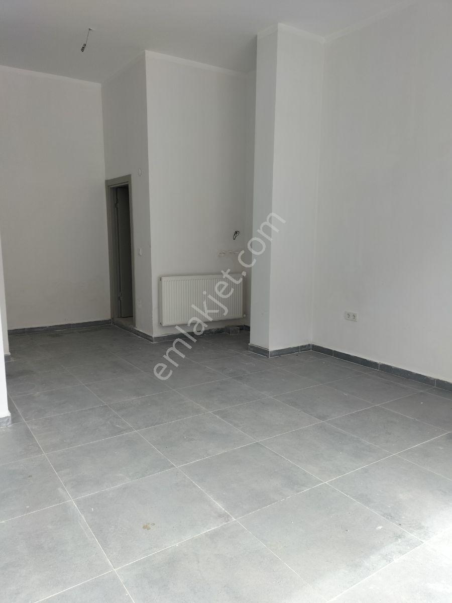 Ressam Salih Erimez Cad. Üstü Ön Kullanımlı 25 M2 Satılık Dükkan - Görsel 10
