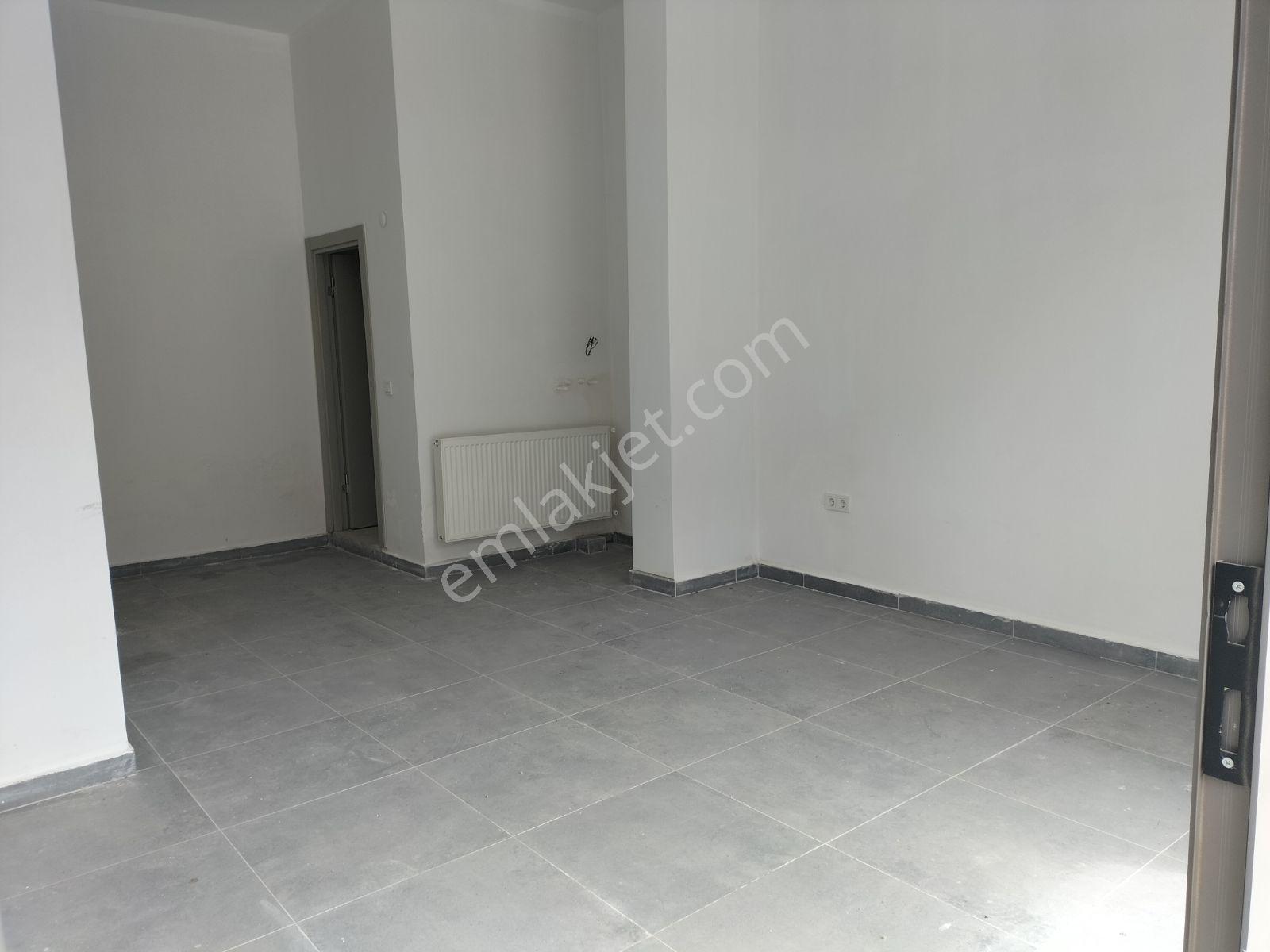 Ressam Salih Erimez Cad. Üstü Ön Kullanımlı 25 M2 Satılık Dükkan - Görsel 20
