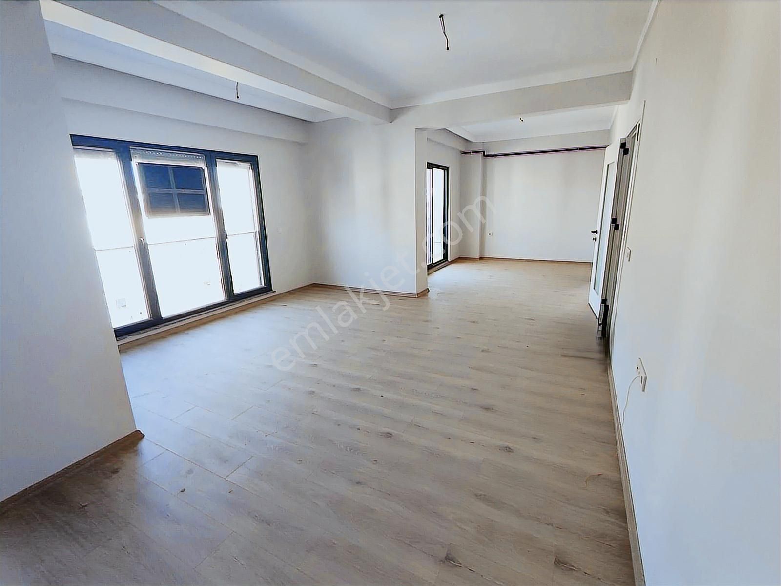 Atatürk Mahallesinde Yeni Satılık 3+1 Dubleks Daire
