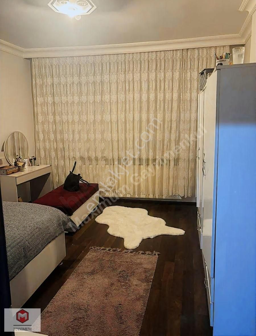 Bakırköy Demirkapı Caddesinde Ataköye Komşu 2+1 Ferah Satılık - Görsel 2