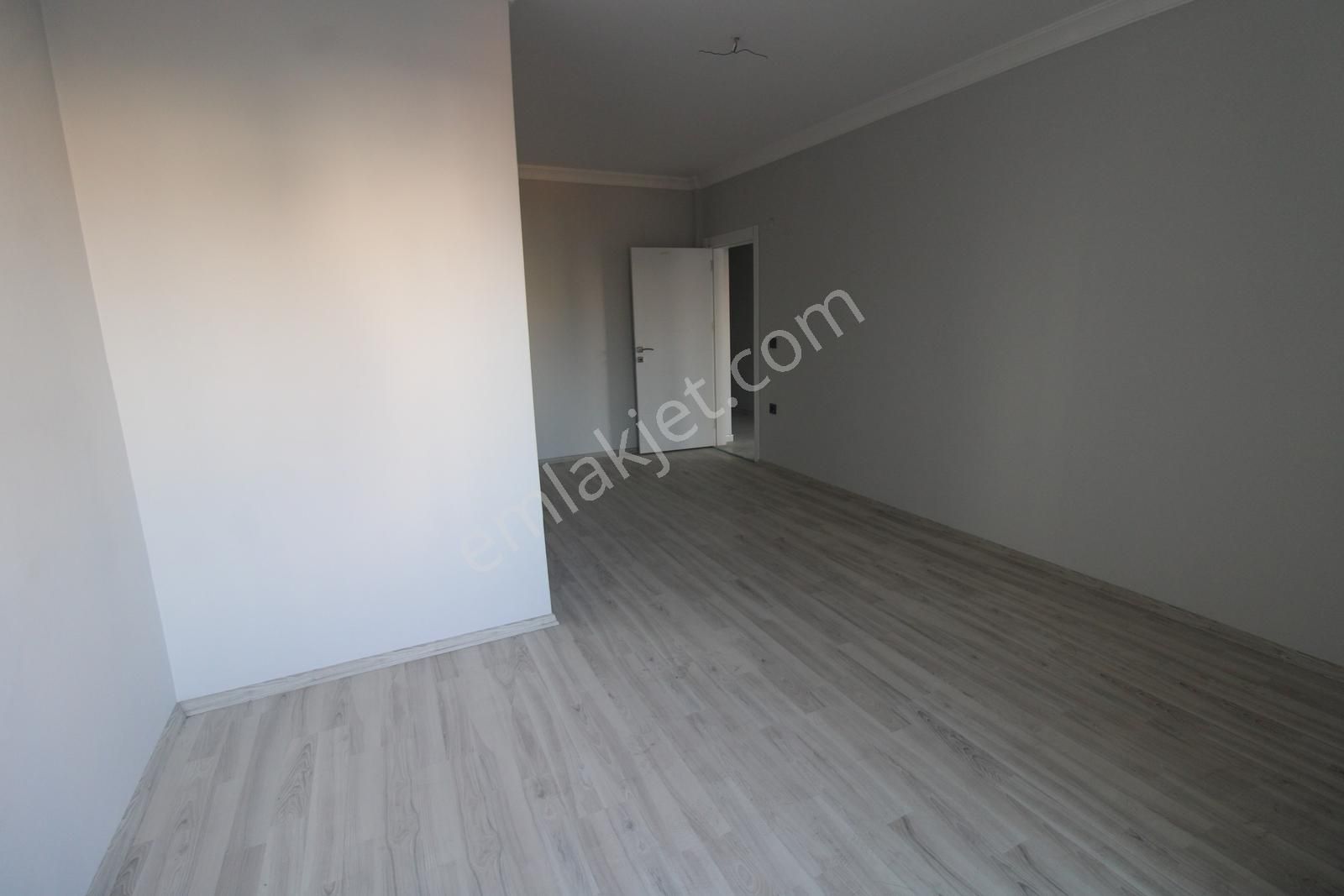 Balıkesir Karesi Çay Mh. Dereboyu Caddesinde 2+1 Geniş Daire - Görsel 15