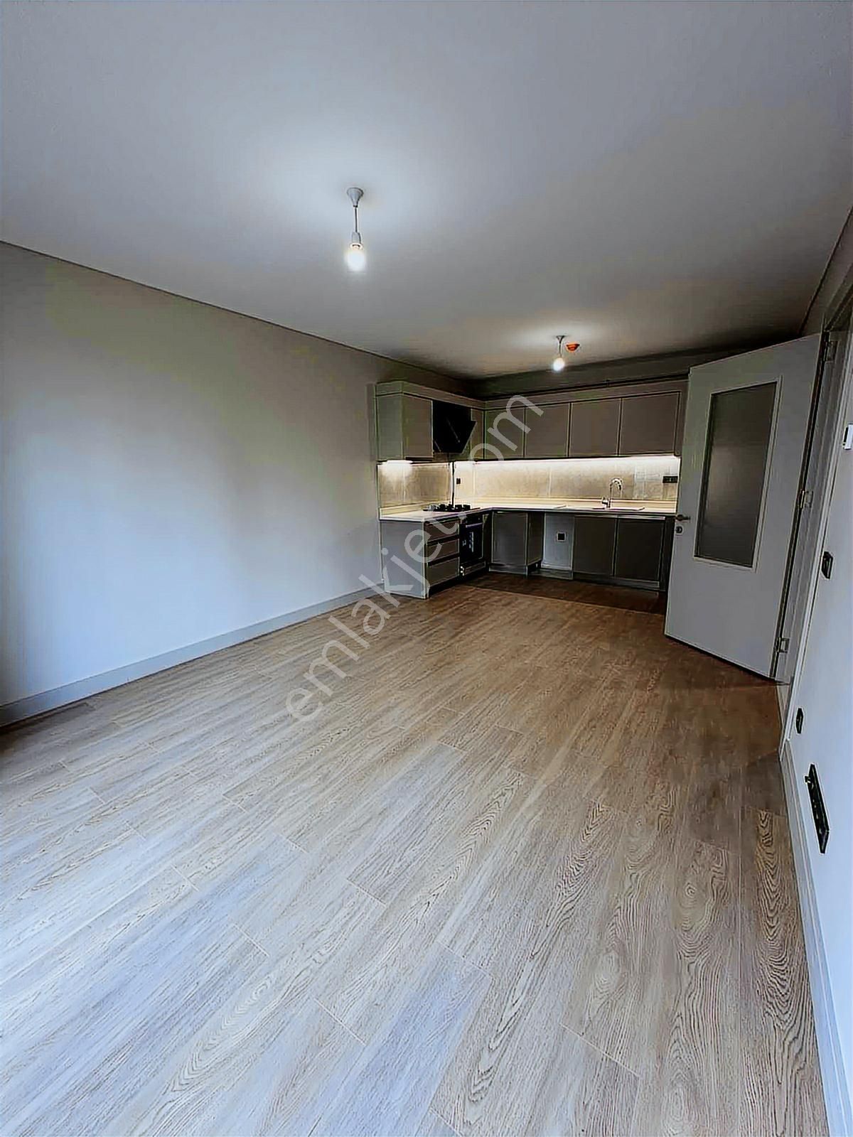 Emlak Konut'ta Satılık Bahçeli 2+1 Daire - Görsel 33