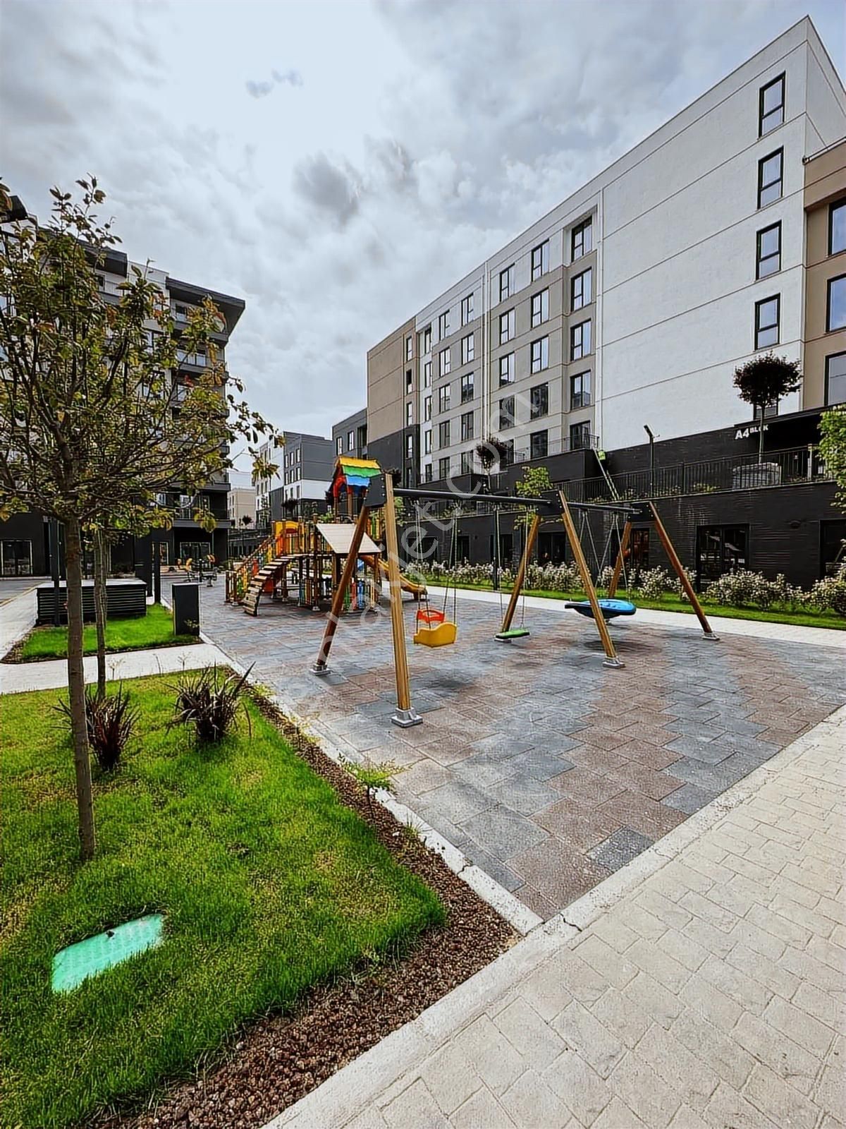 Emlak Konut'ta Satılık Bahçeli 2+1 Daire - Görsel 35