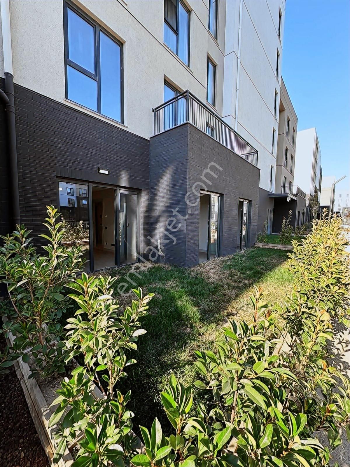 Emlak Konut'ta Satılık Bahçeli 2+1 Daire - Görsel 22