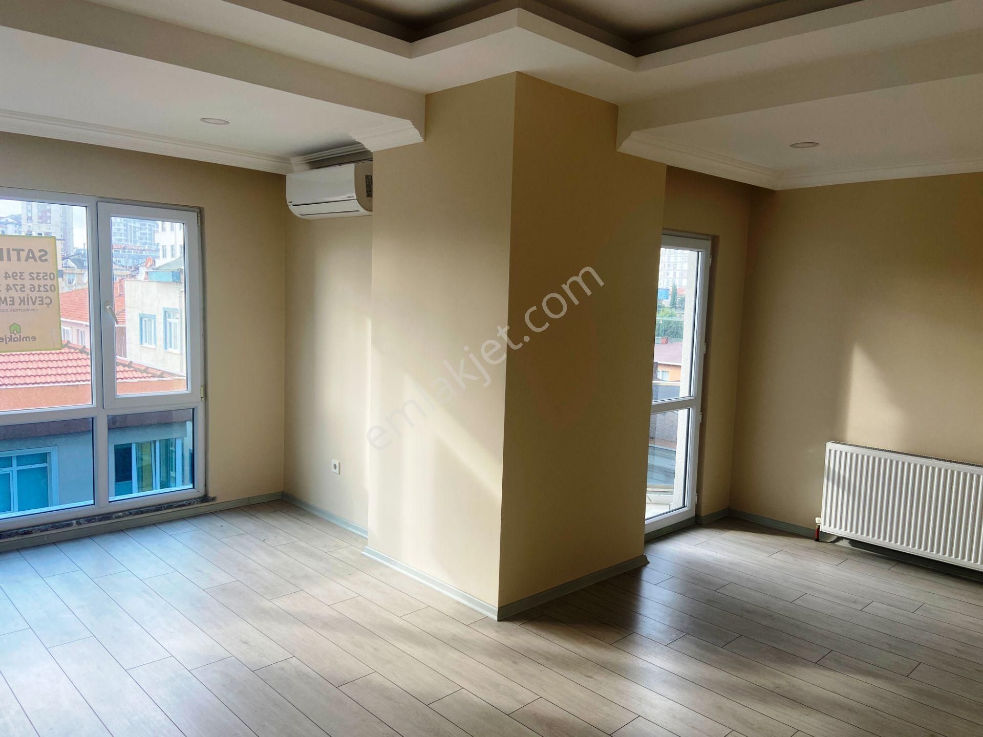 Çevik'ten Ümraniye Namık Kemal Mah. Yeni Binada Satılık 2+1 Daire.