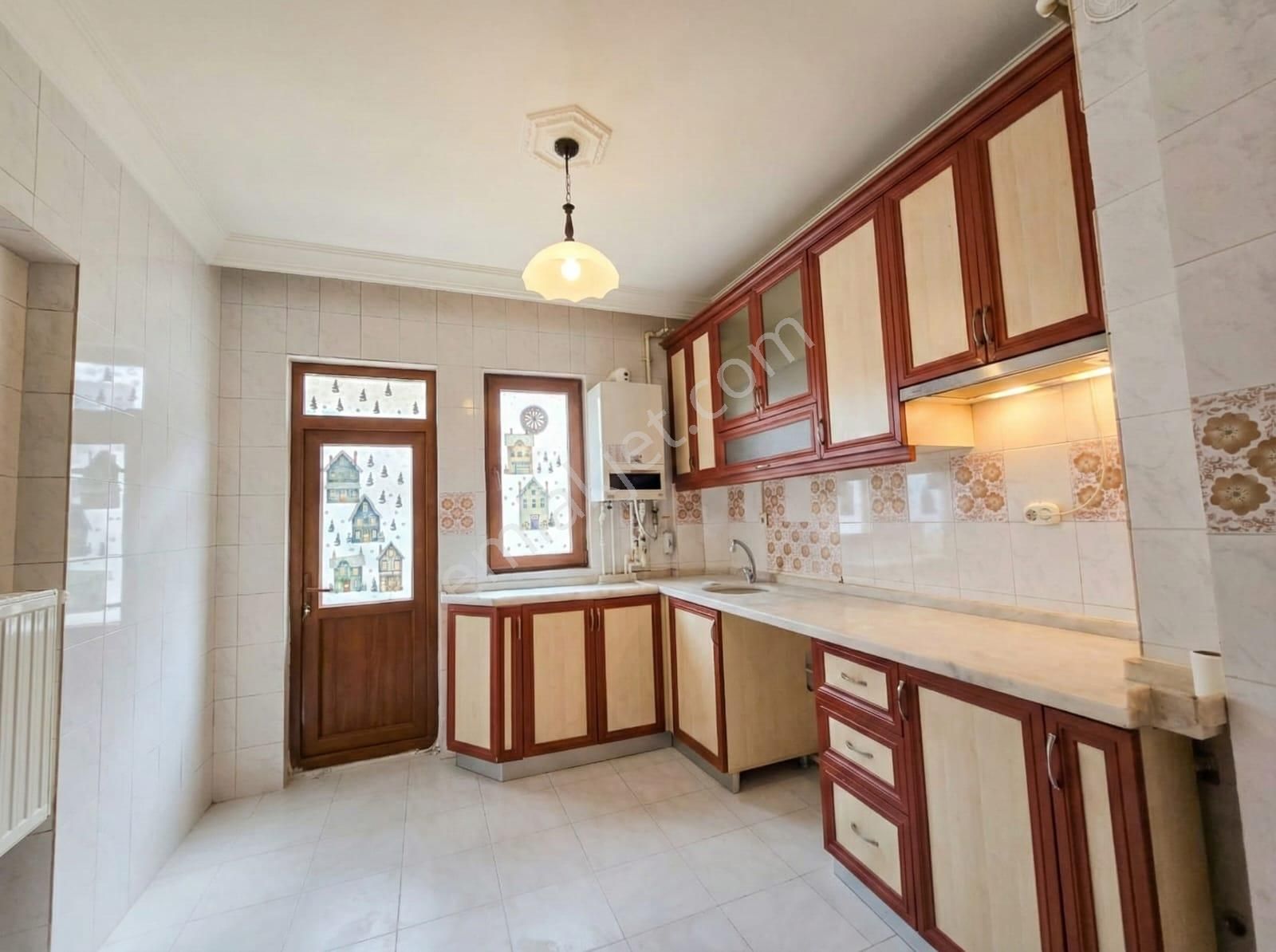 Öveçler'de, Taurus Avm'ye Yürüme Mesafesinde, Park Manzaralı, Ara Kat 3+1 Daire - Görsel 6