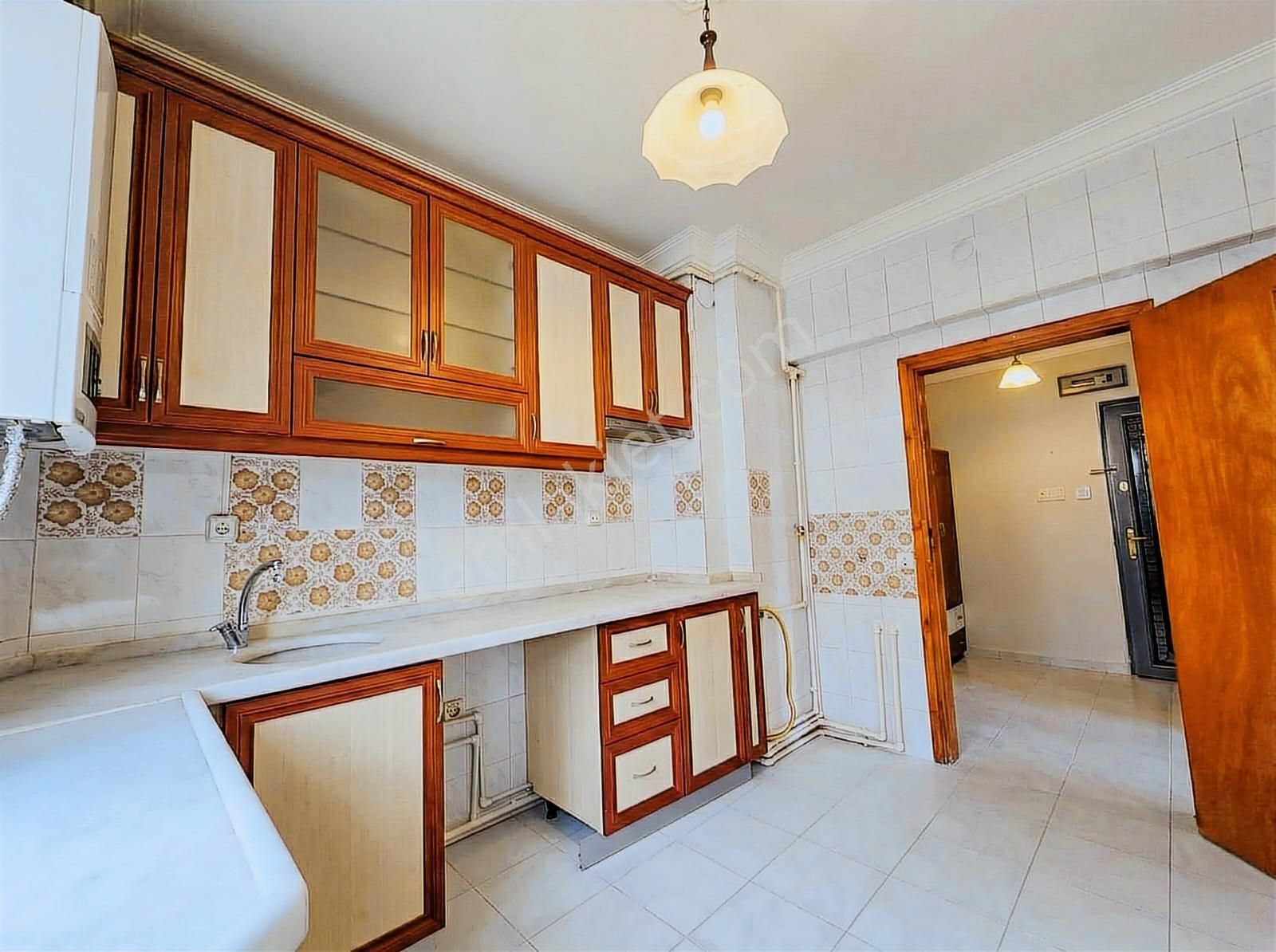 Öveçler'de, Taurus Avm'ye Yürüme Mesafesinde, Park Manzaralı, Ara Kat 3+1 Daire - Görsel 7