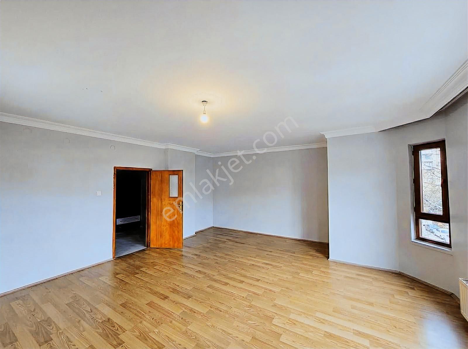 Öveçler'de, Taurus Avm'ye Yürüme Mesafesinde, Park Manzaralı, Ara Kat 3+1 Daire - Görsel 4