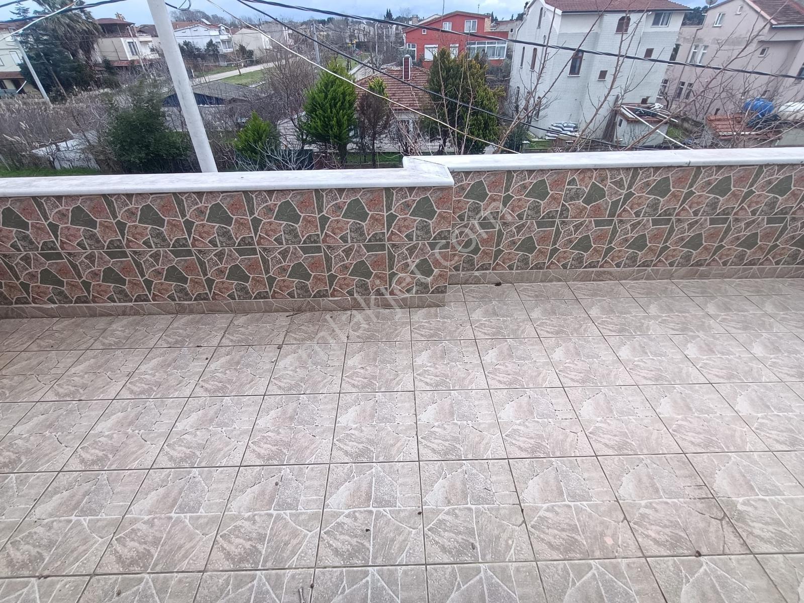 Yeniçiftlikte Bulvar Caddesinde Denize Yakın Köşe Başı 3+1 Villa - Görsel 18