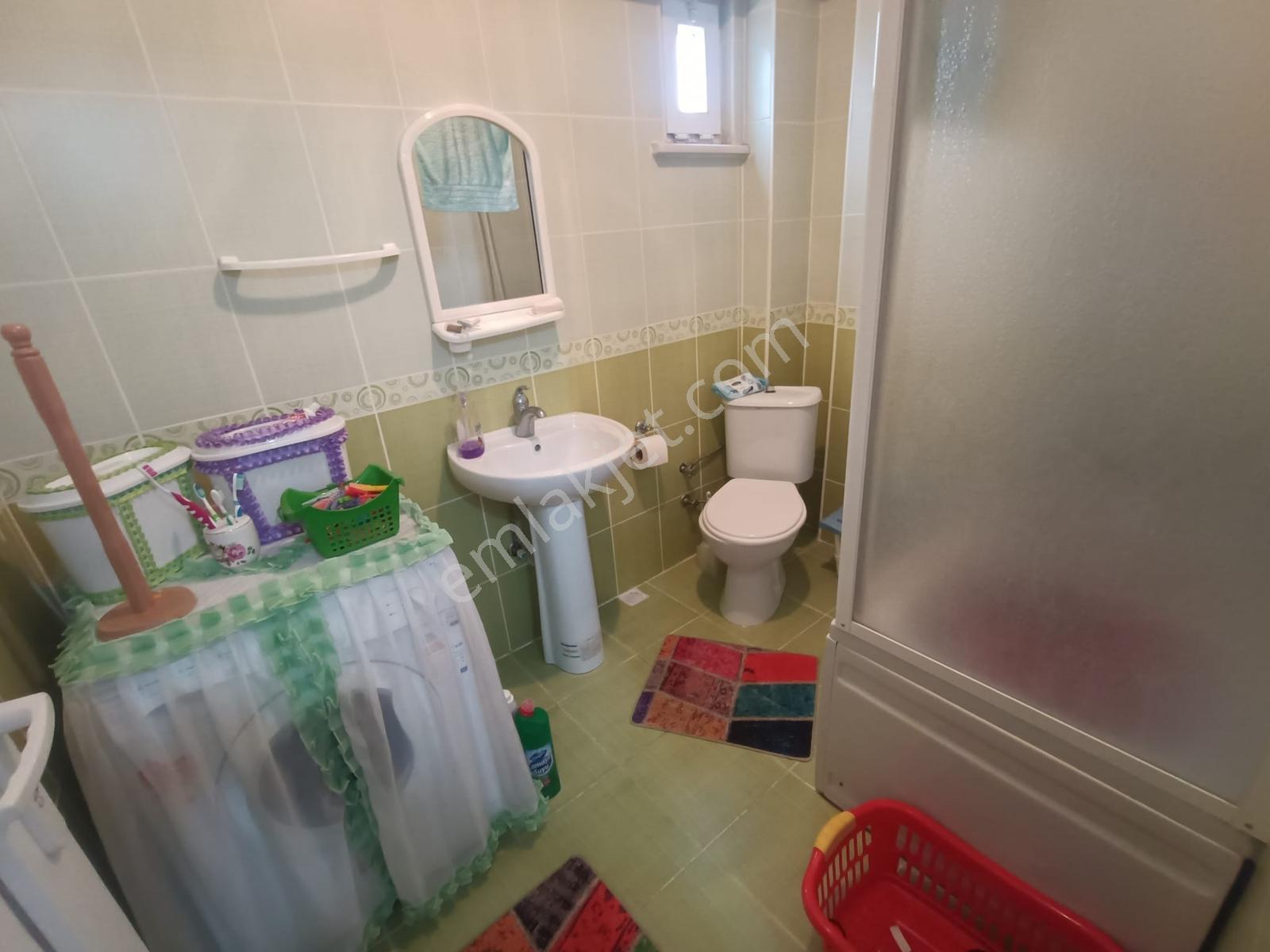Yeniçiftlikte Bulvar Caddesinde Denize Yakın Köşe Başı 3+1 Villa - Görsel 26