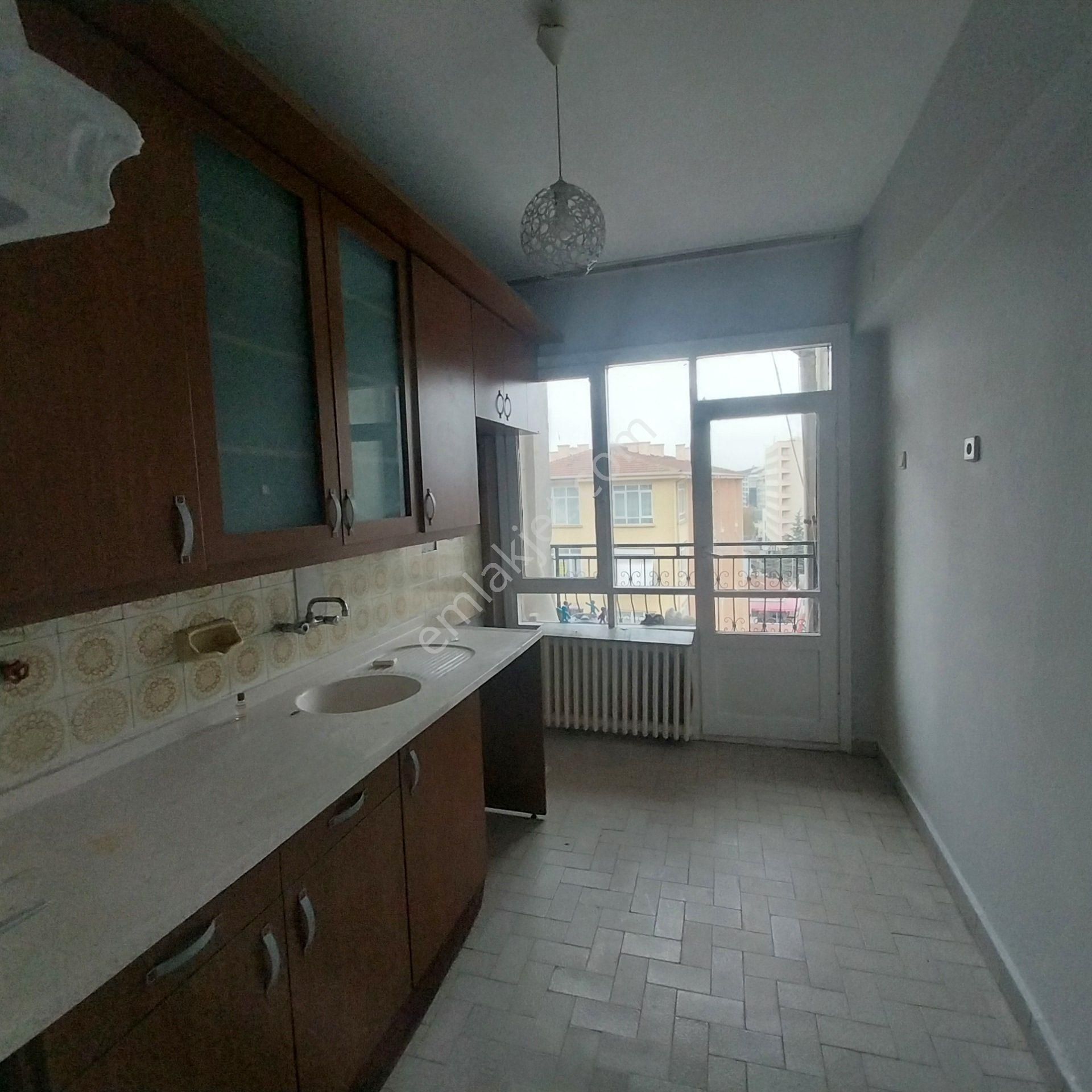 Century21 Vizyon Hamamyolu Caddesinde Satılık 3+1daire - Görsel 16