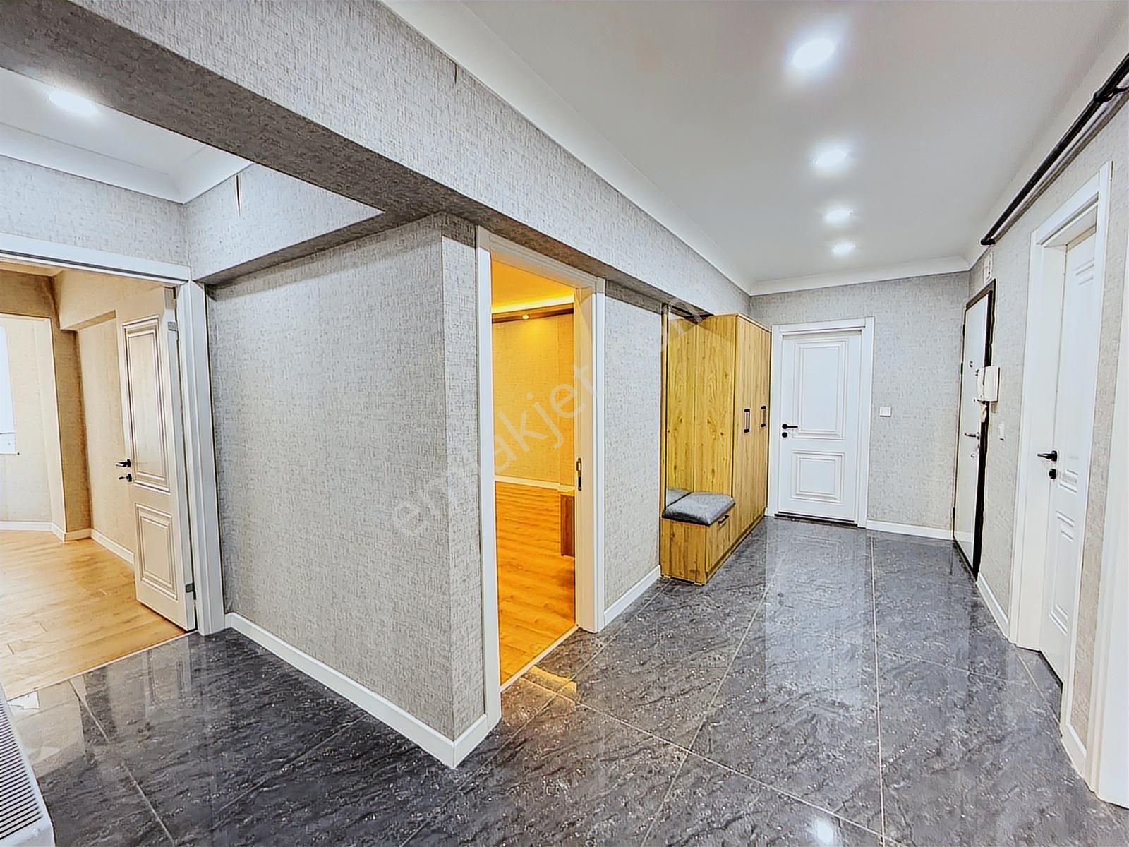 Aşağı Eğlence'de 3+1 Bağımsız Full Yapılı Ebeveyn Banyolu Güney - Görsel 27