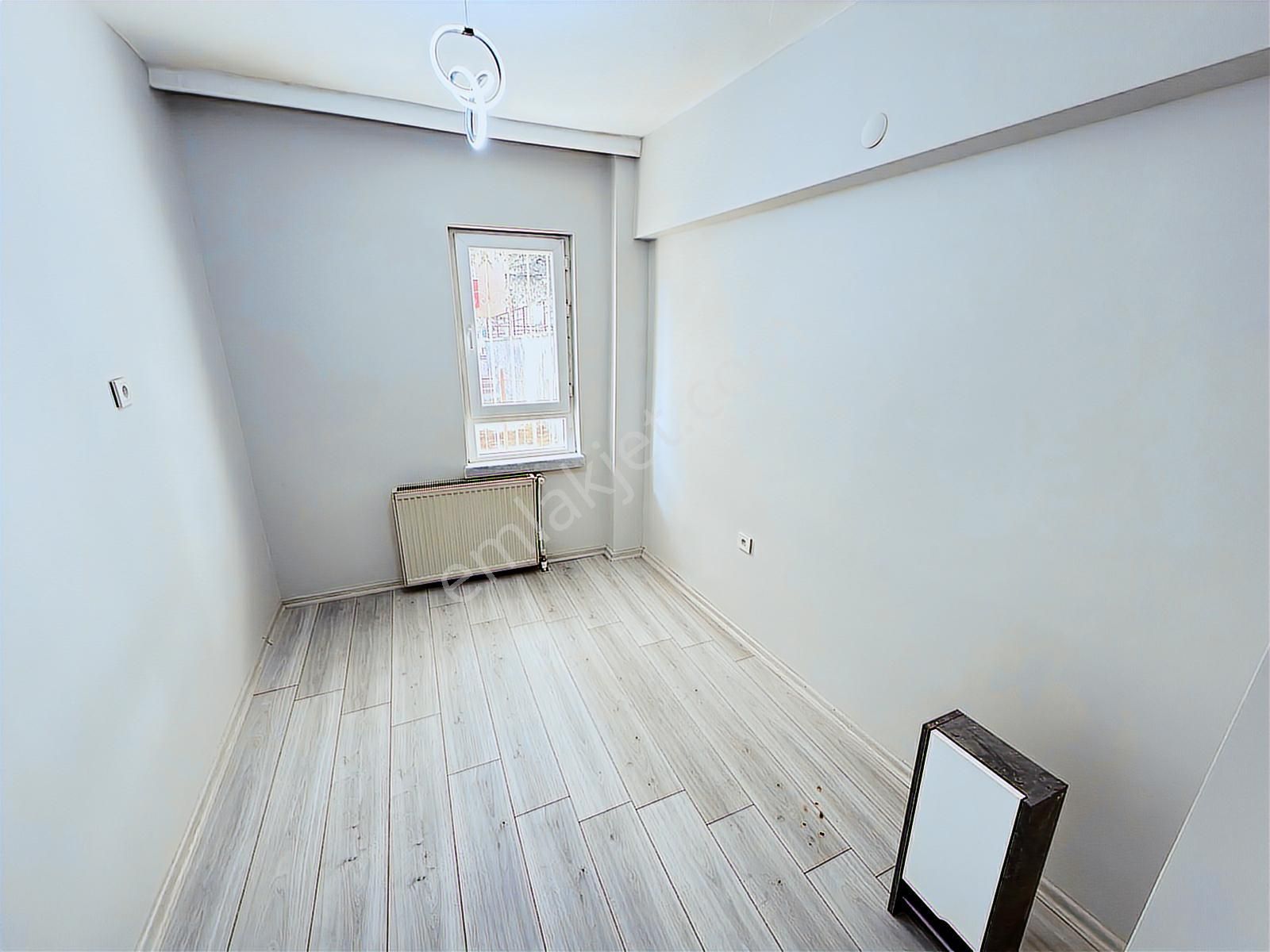 Dr. Tevfik Sağlam Cad. Yakını 2+1 Amerikan Mutfak Loft Yapılı - Görsel 14