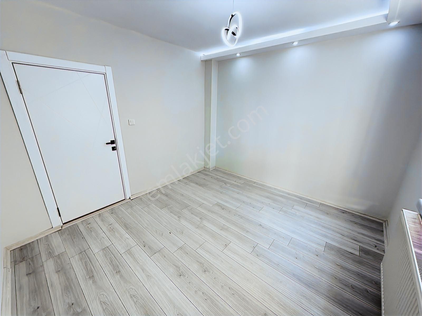 Dr. Tevfik Sağlam Cad. Yakını 2+1 Amerikan Mutfak Loft Yapılı - Görsel 32