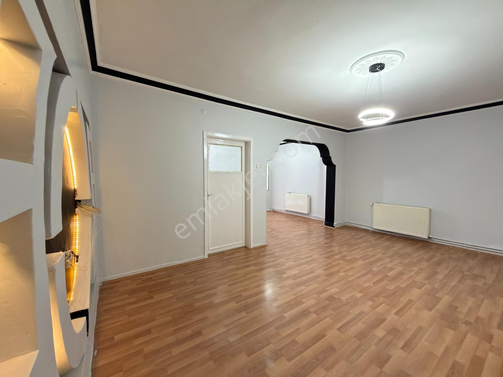 Aşağı Eğlence Yakını 2+1 Kendine Ait Bahçeli Ful Yapılı Masrafsz - Görsel 5