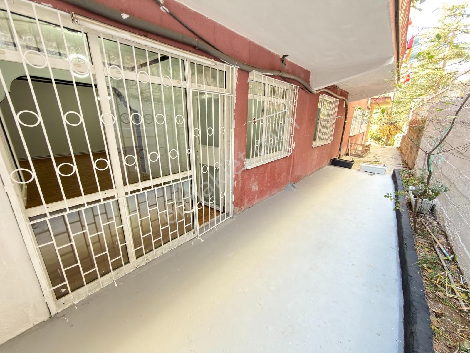 Aşağı Eğlence Yakını 2+1 Kendine Ait Bahçeli Ful Yapılı Masrafsz - Görsel 35