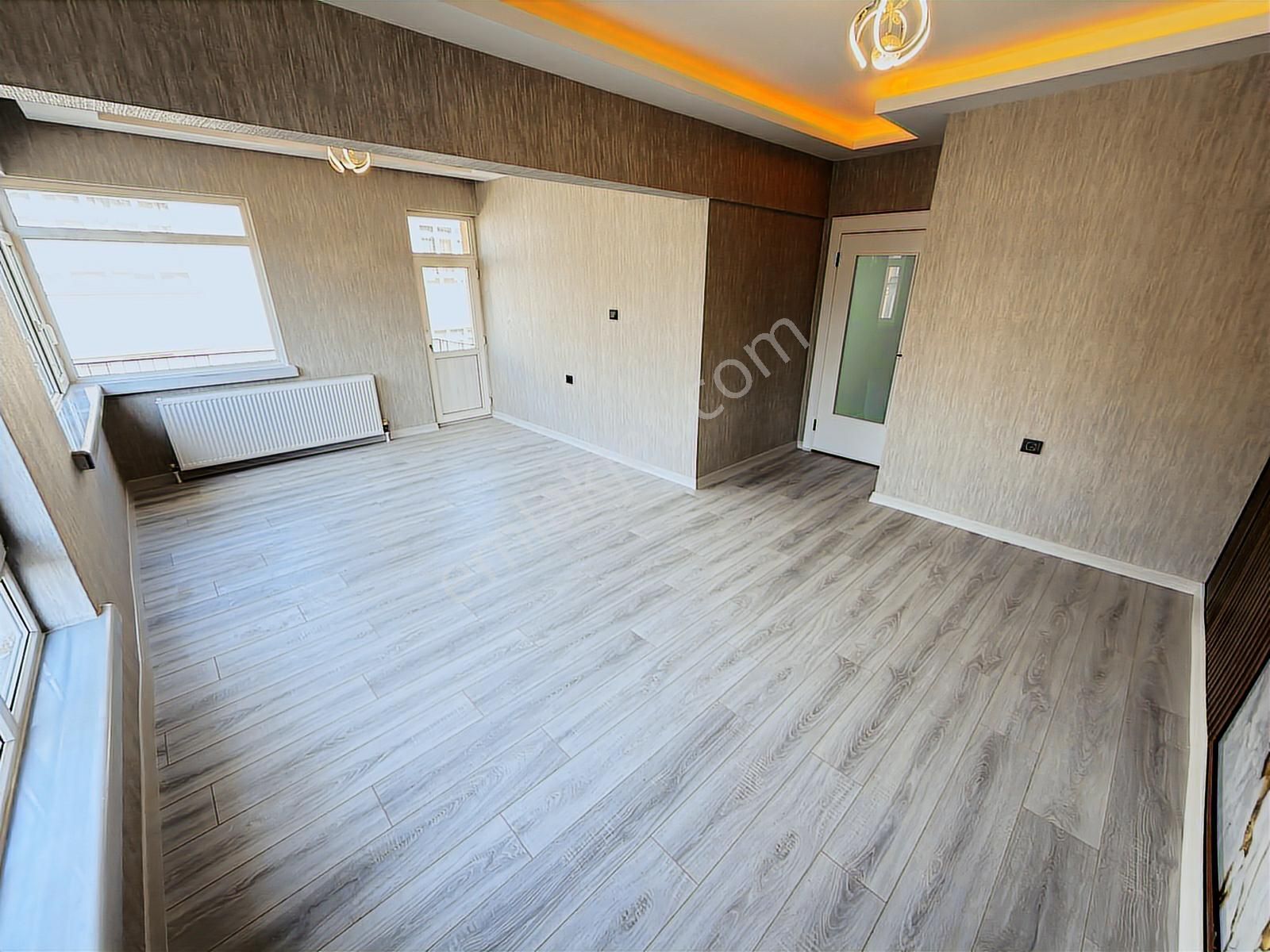 Oğulbey'den Aşağı Eğlence'de 2.kat Ön Güney Cepe 2+1 Lüks Yapılı - Görsel 24