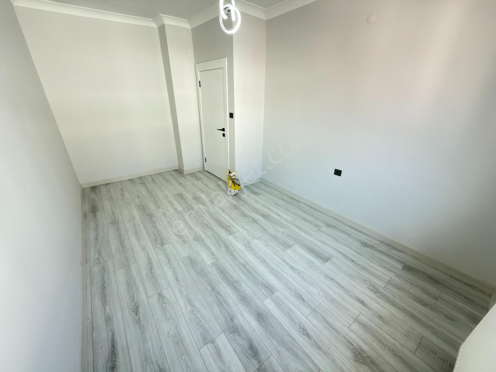 Oğulbey'den Aşağı Eğlence'de 2.kat Ön Güney Cepe 2+1 Lüks Yapılı - Görsel 29