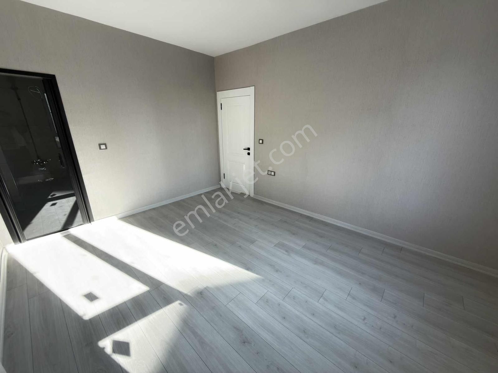 Mehtap Cad Yakını 0 Bina 135m² 3+1 1.kat Ön Güney C. Ebeveyn By. - Görsel 21