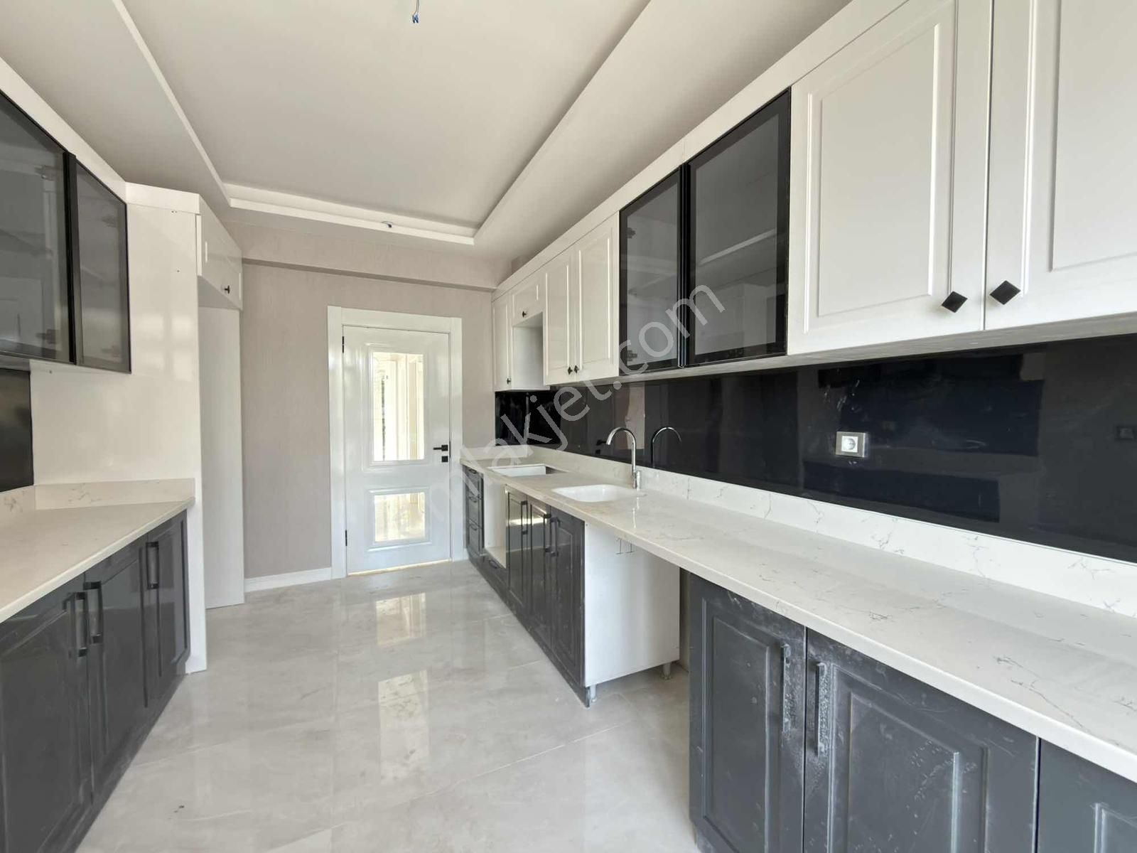 Mehtap Cad Yakını 0 Bina 135m² 3+1 1.kat Ön Güney C. Ebeveyn By. - Görsel 13