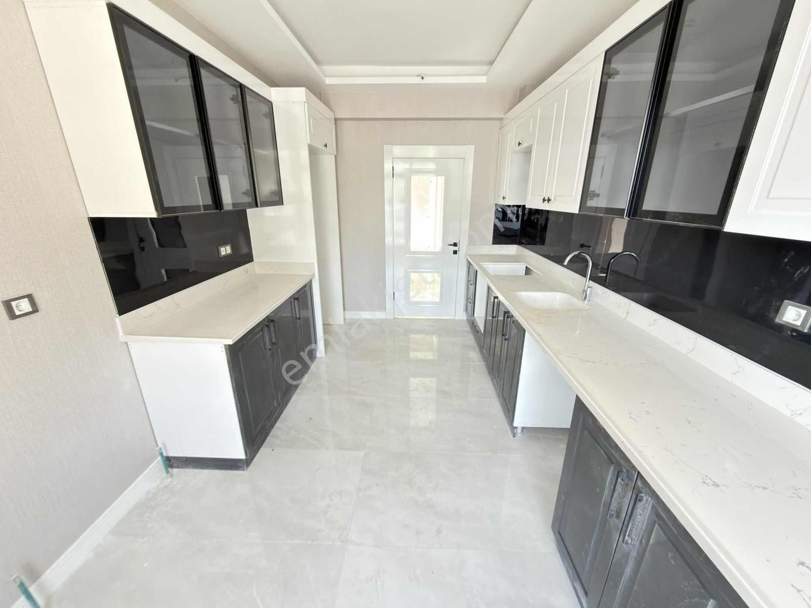 Mehtap Cad Yakını 0 Bina 135m² 3+1 1.kat Ön Güney C. Ebeveyn By. - Görsel 5