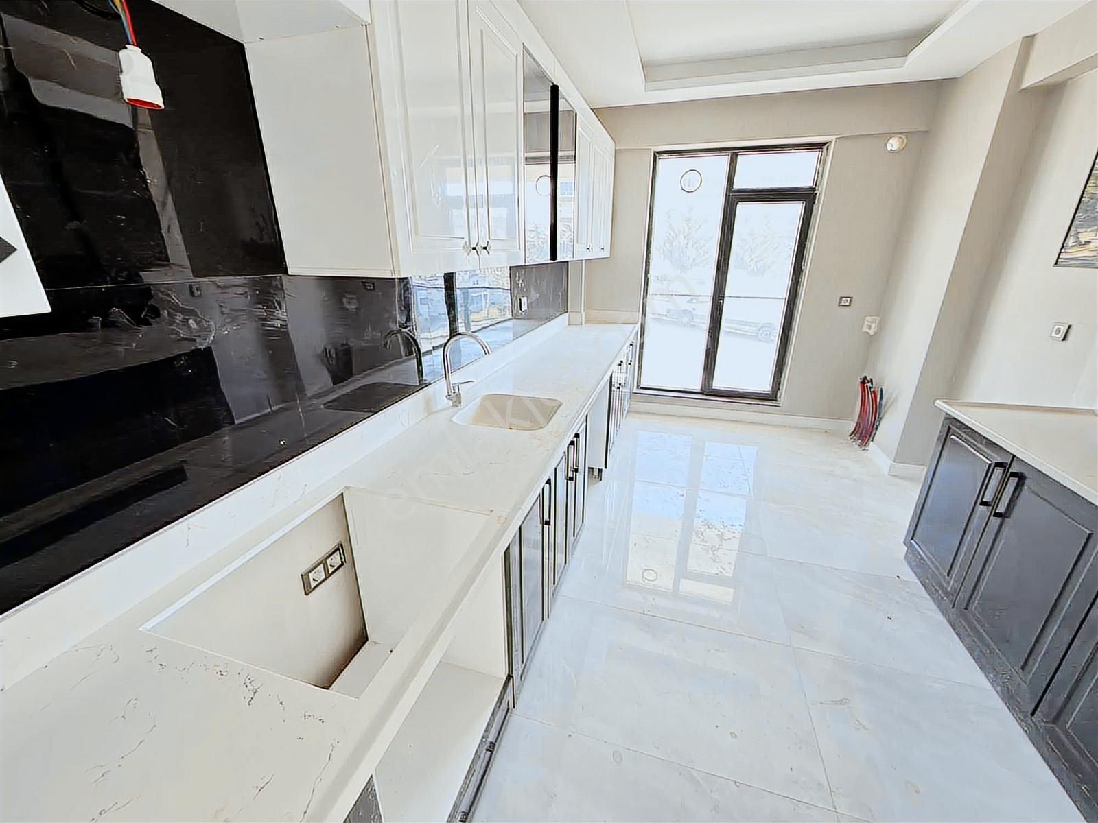 Mehtap Cad Yakını 0 Bina 135m² 3+1 1.kat Ön Güney C. Ebeveyn By. - Görsel 4
