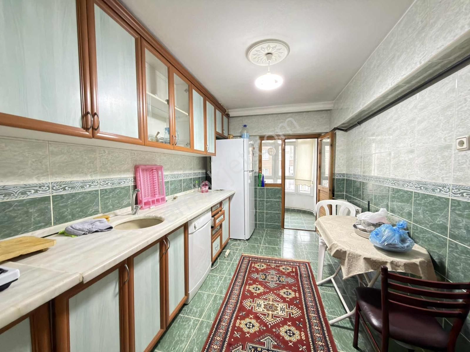 Köşe Bina Köşe Daire 1.kat Ön Güney Cepe 3+1 135m² Geniş Balkon - Görsel 7