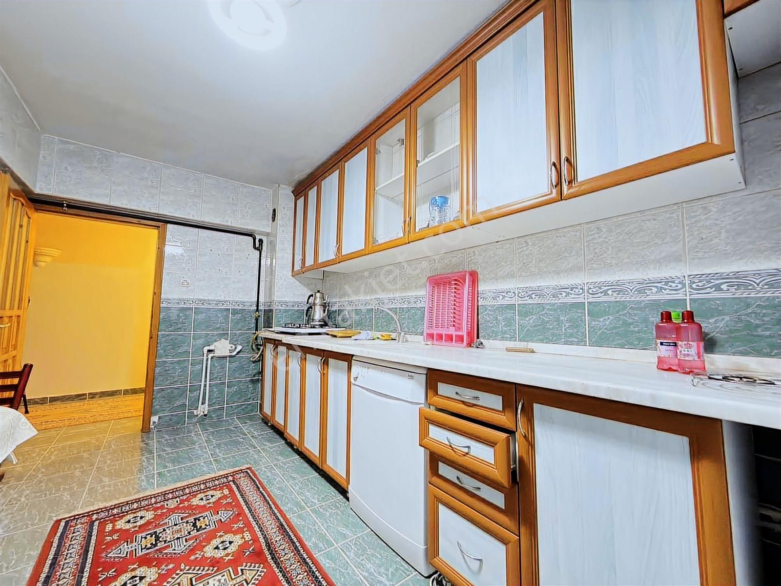 Köşe Bina Köşe Daire 1.kat Ön Güney Cepe 3+1 135m² Geniş Balkon - Görsel 4