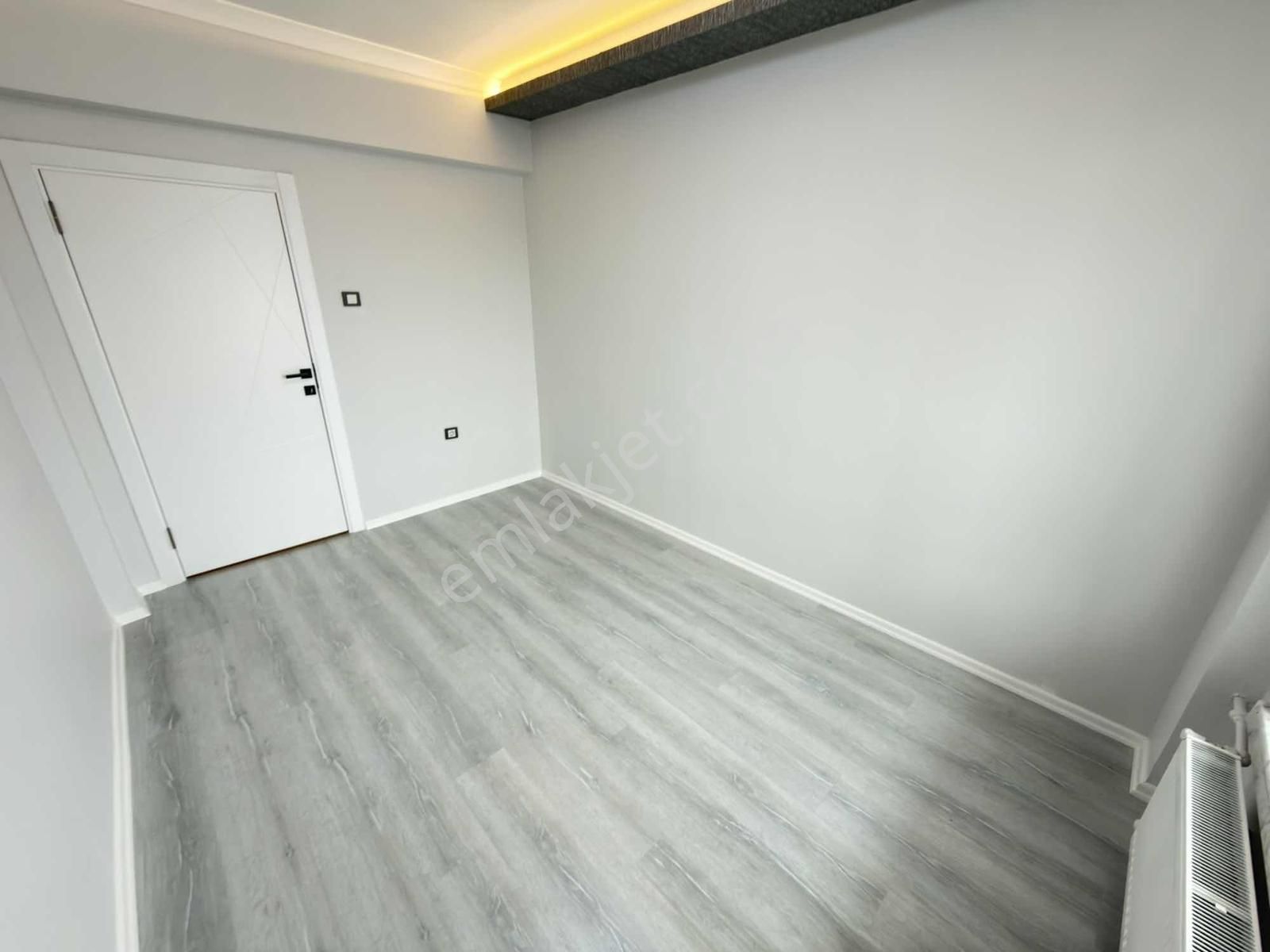 Kuyubaşı Metro Yakını Site İçi 3+1 Ankara Manzaralı Ebeveyn By. - Görsel 24