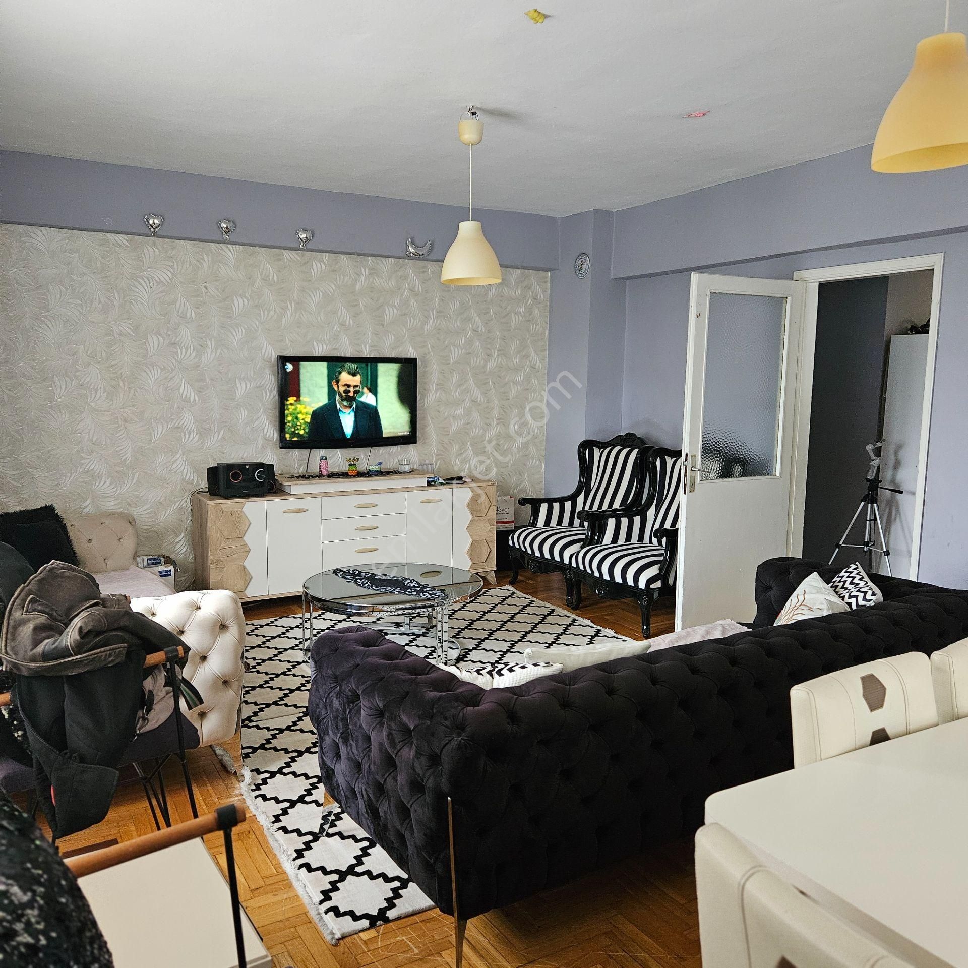 R91-bayraklı Manavkuyu’da Merkezi Konumda Satılık 3+1 Daire !!! - Görsel 4