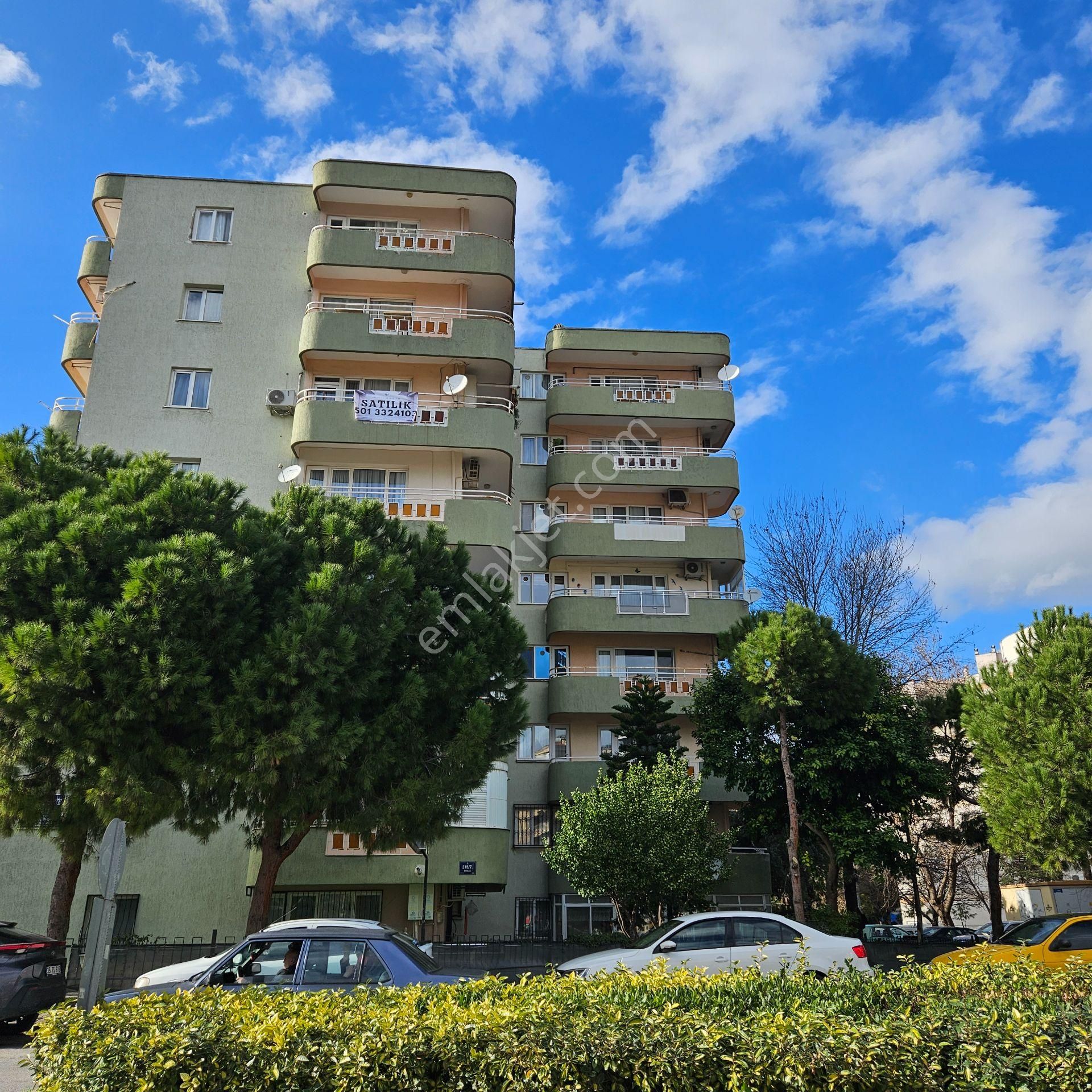 R91-bayraklı Manavkuyu’da Merkezi Konumda Satılık 3+1 Daire !!!