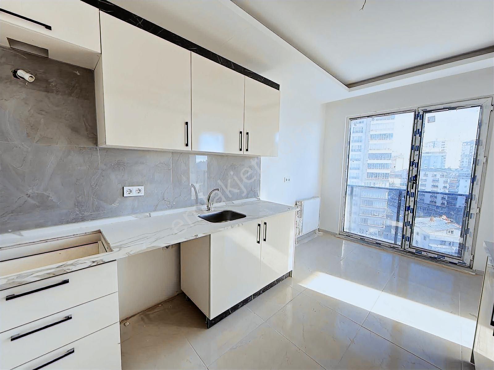 Yenimahalle Metro Durağı Yakını 4+1 Site İçinde Ankara Manzaralı - Görsel 2