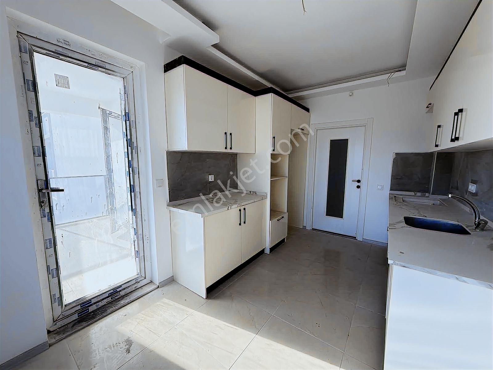 Yenimahalle Metro Durağı Yakını 4+1 Site İçinde Ankara Manzaralı - Görsel 17